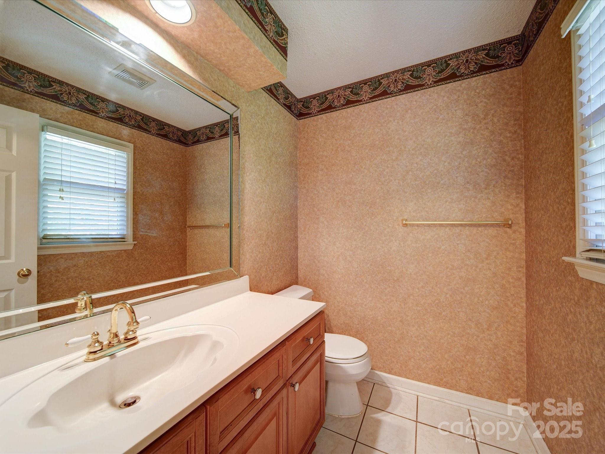 907 Weymouth Drive Property Photo 16
