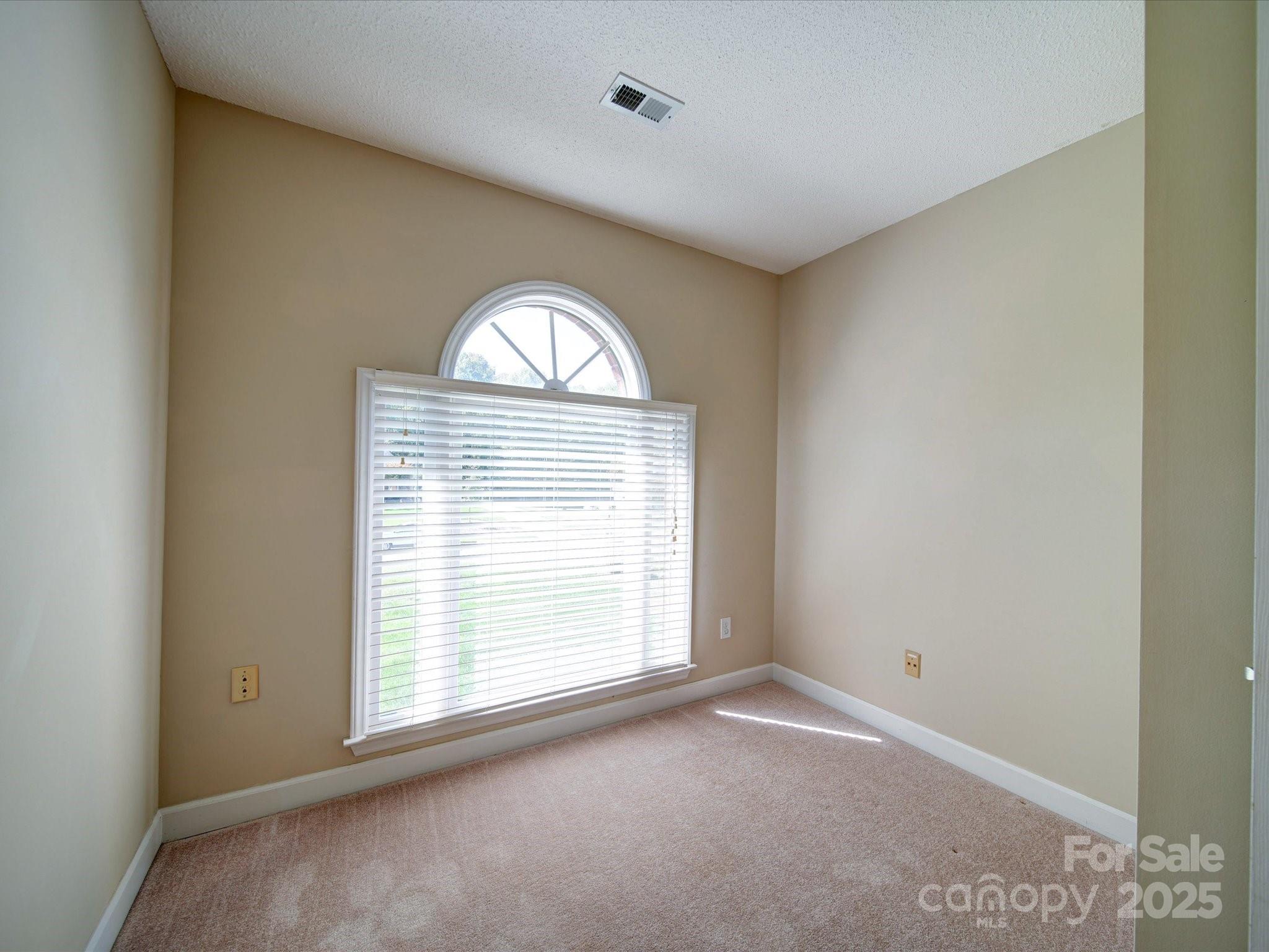 907 Weymouth Drive Property Photo 21
