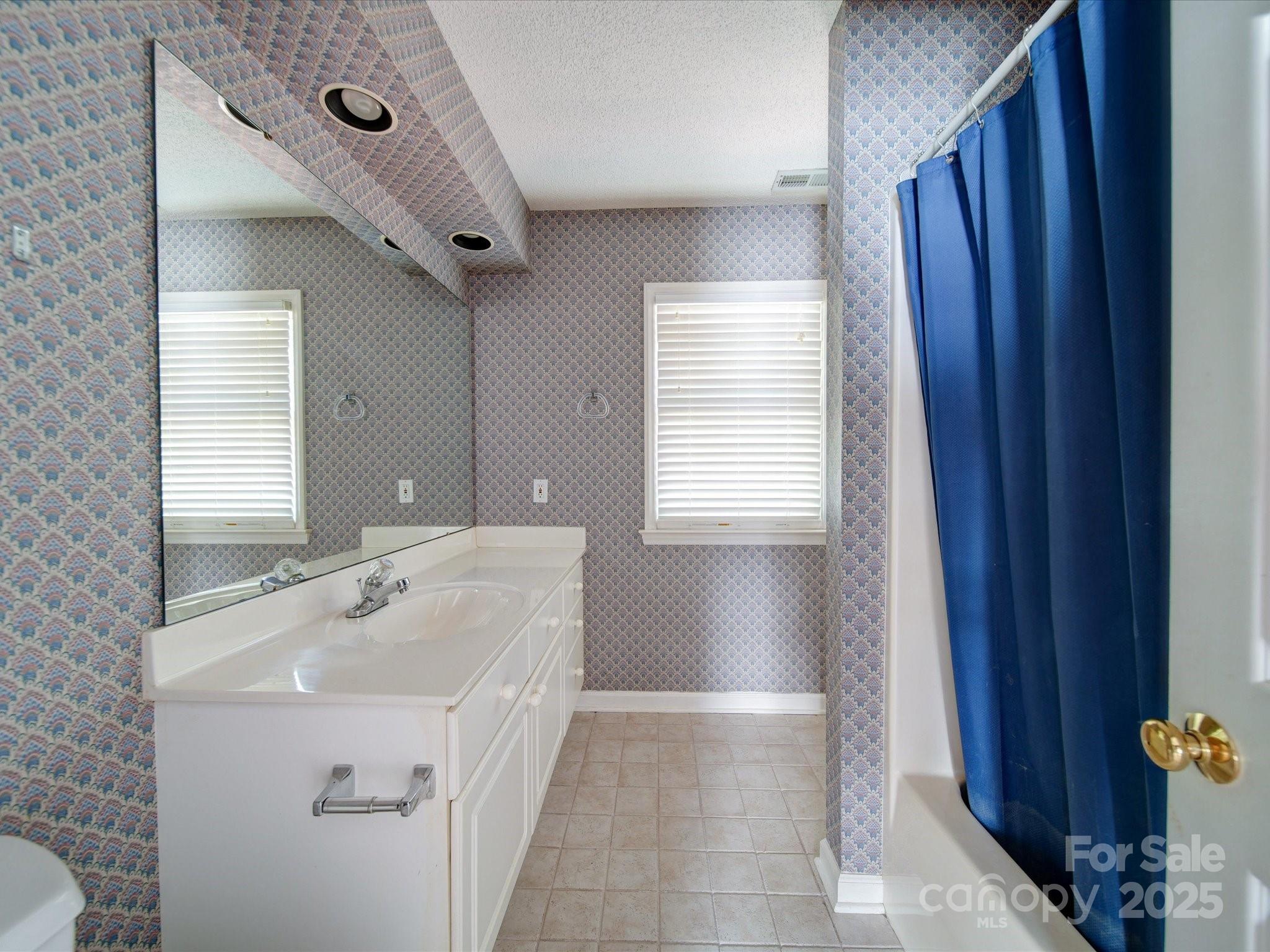 907 Weymouth Drive Property Photo 33