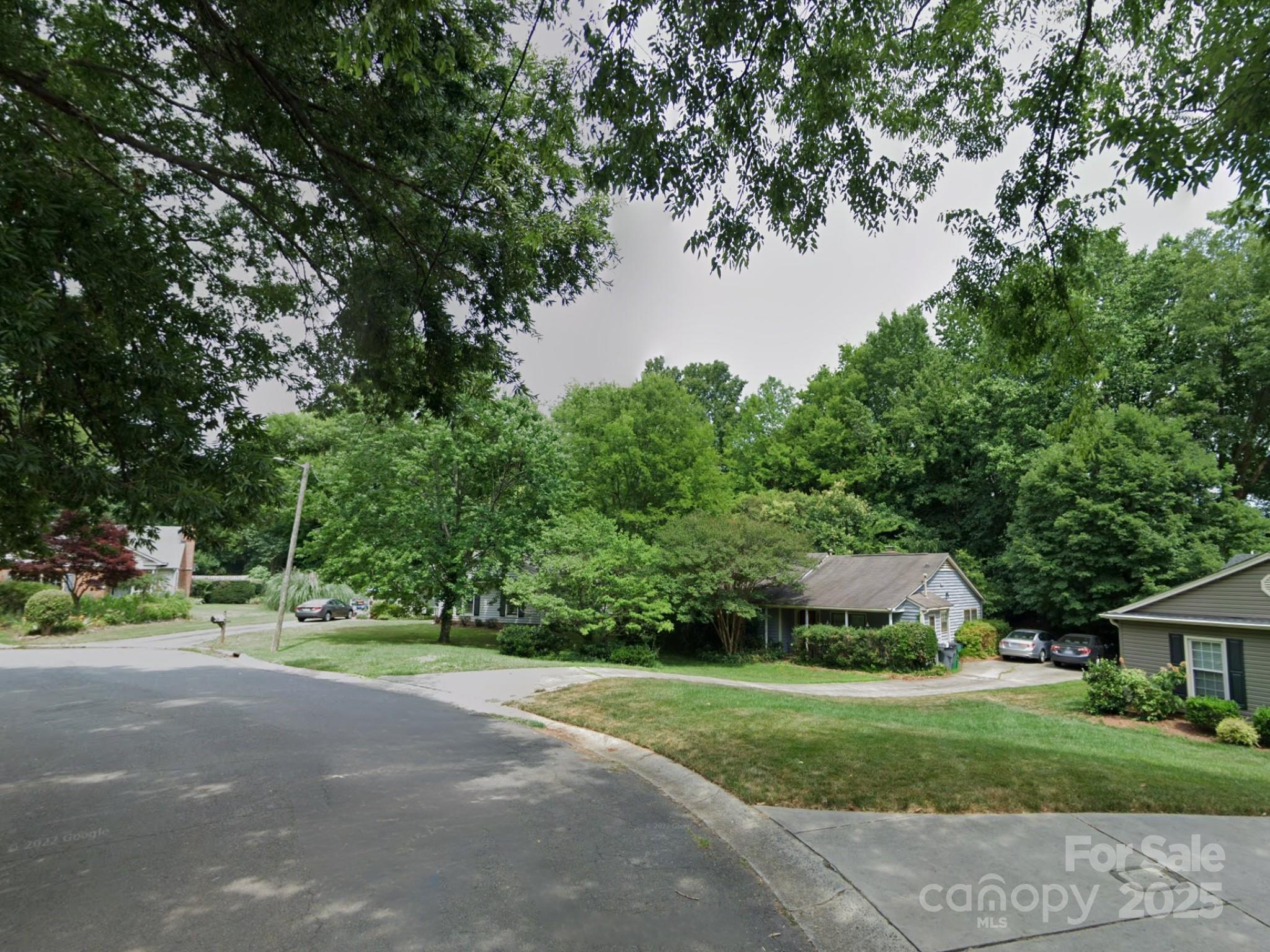 732 Shawnee Drive Property Photo 5