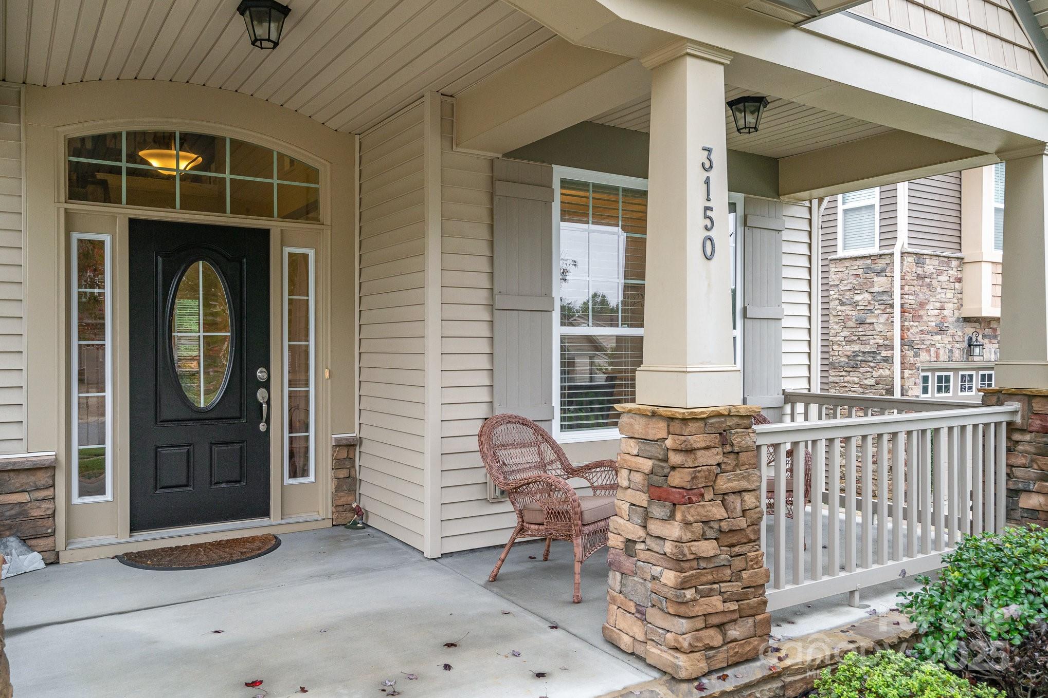 3150 Helmsley Court Property Photo 2