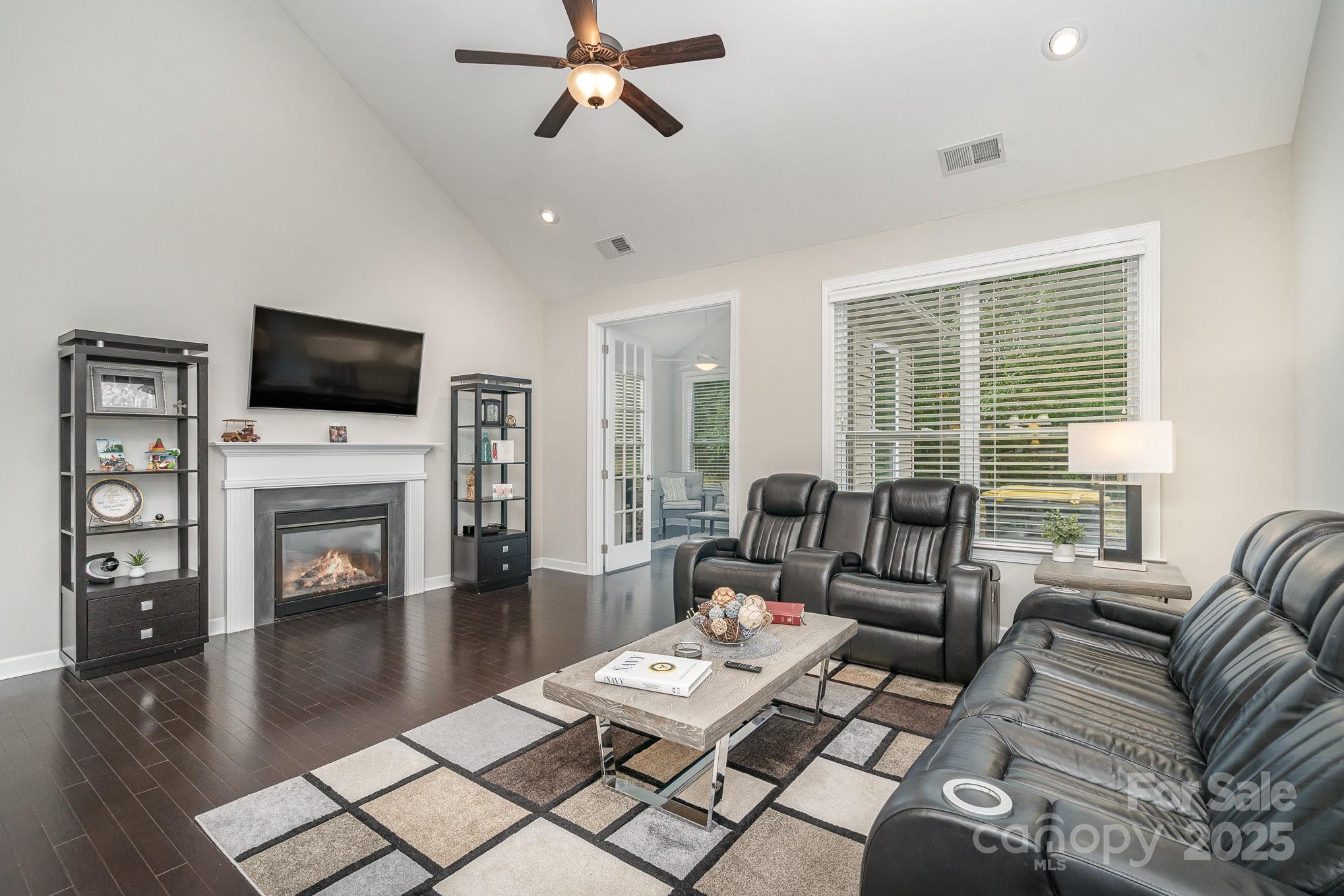 3150 Helmsley Court Property Photo 12