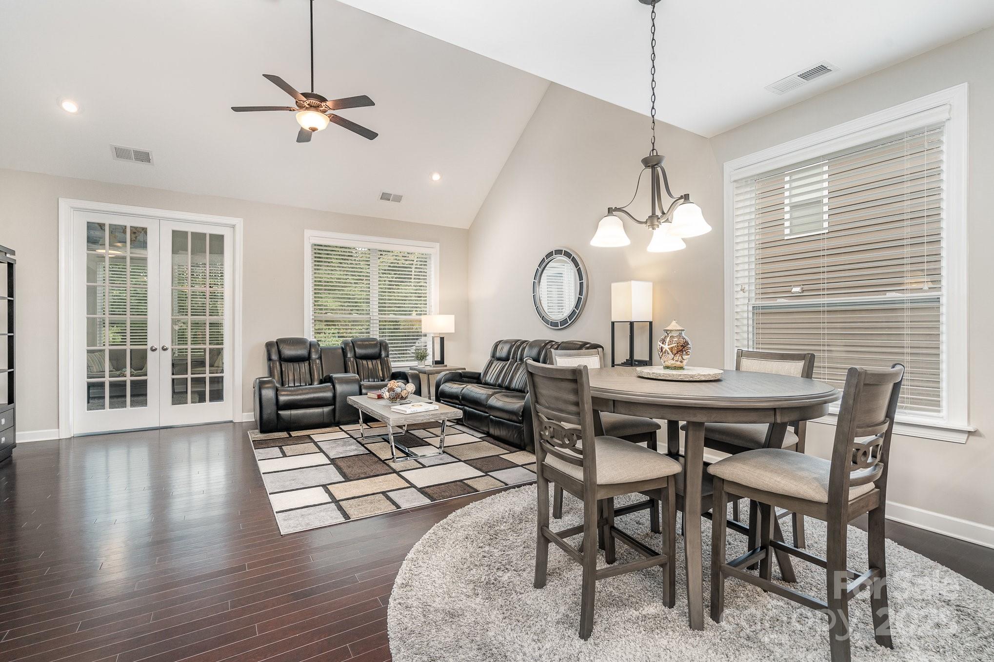 3150 Helmsley Court Property Photo 16