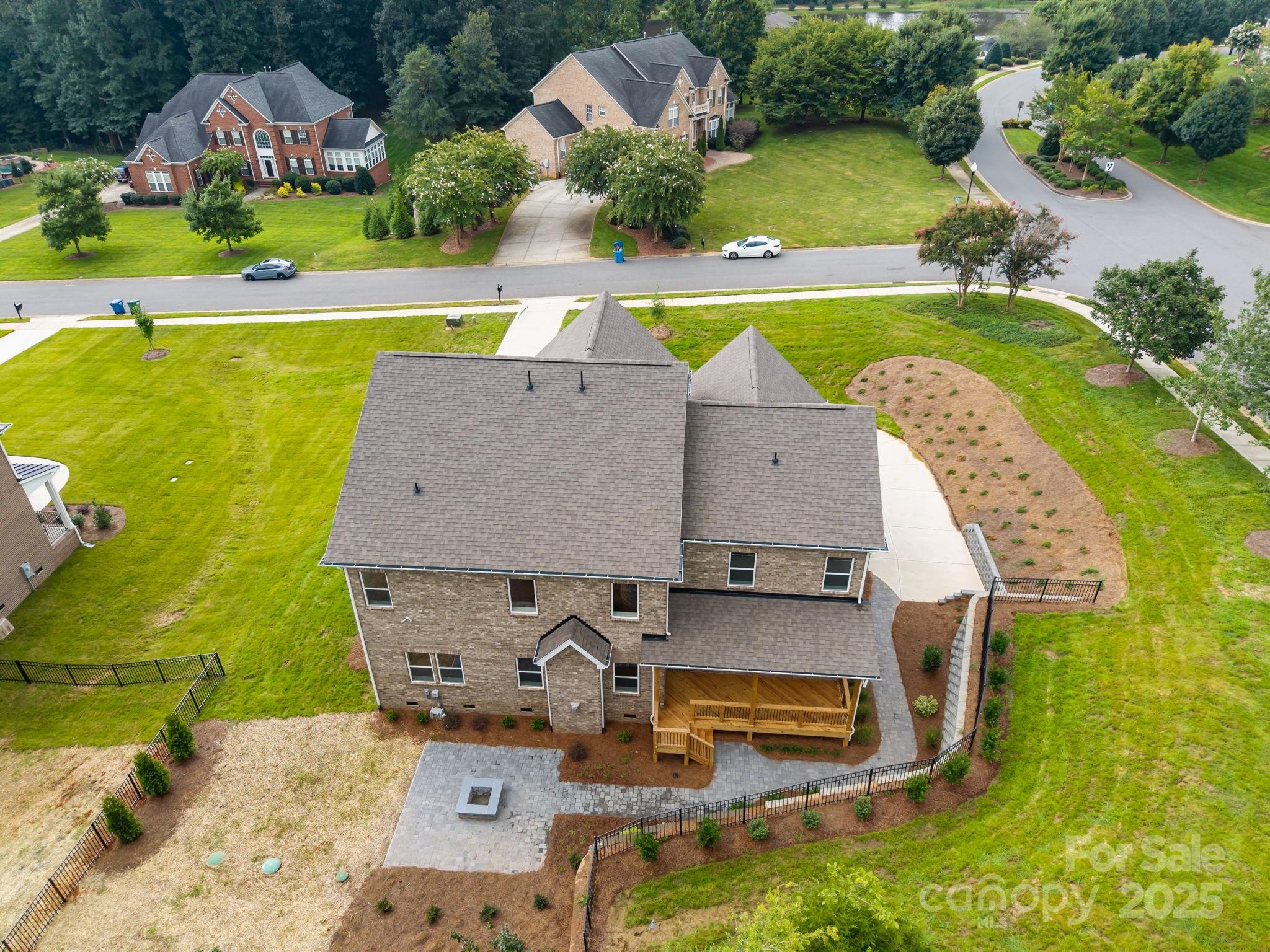 8605 Carly Lane 31 Property Photo 9