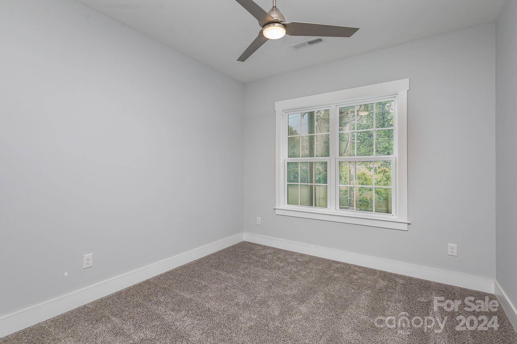 2305 Sanders Avenue Property Photo 17