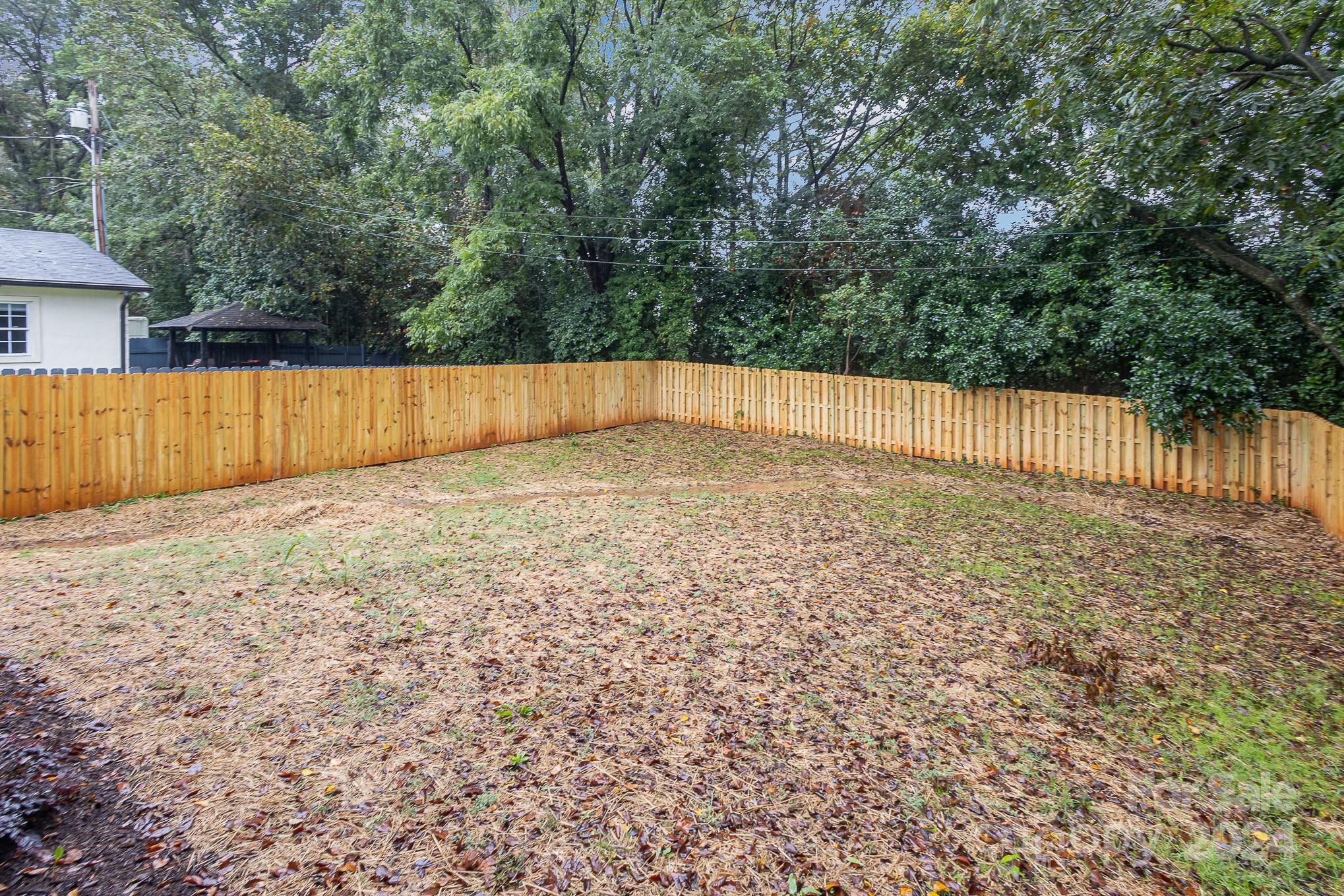 2305 Sanders Avenue Property Photo 22