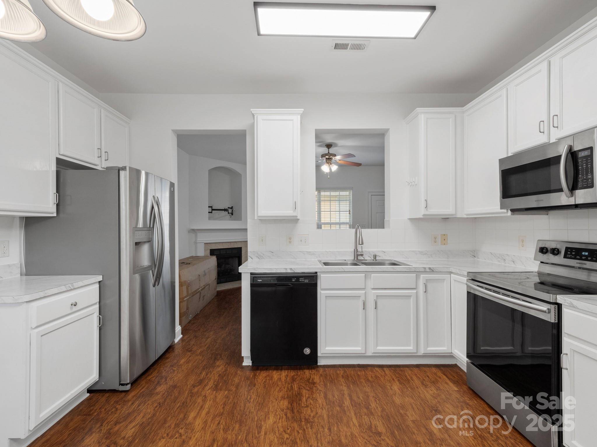 16518 Ambassador Park Drive Property Photo 13