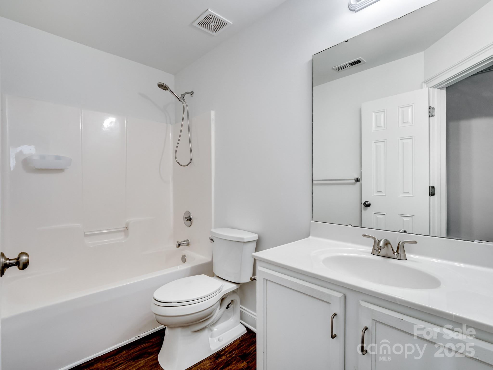16518 Ambassador Park Drive Property Photo 19