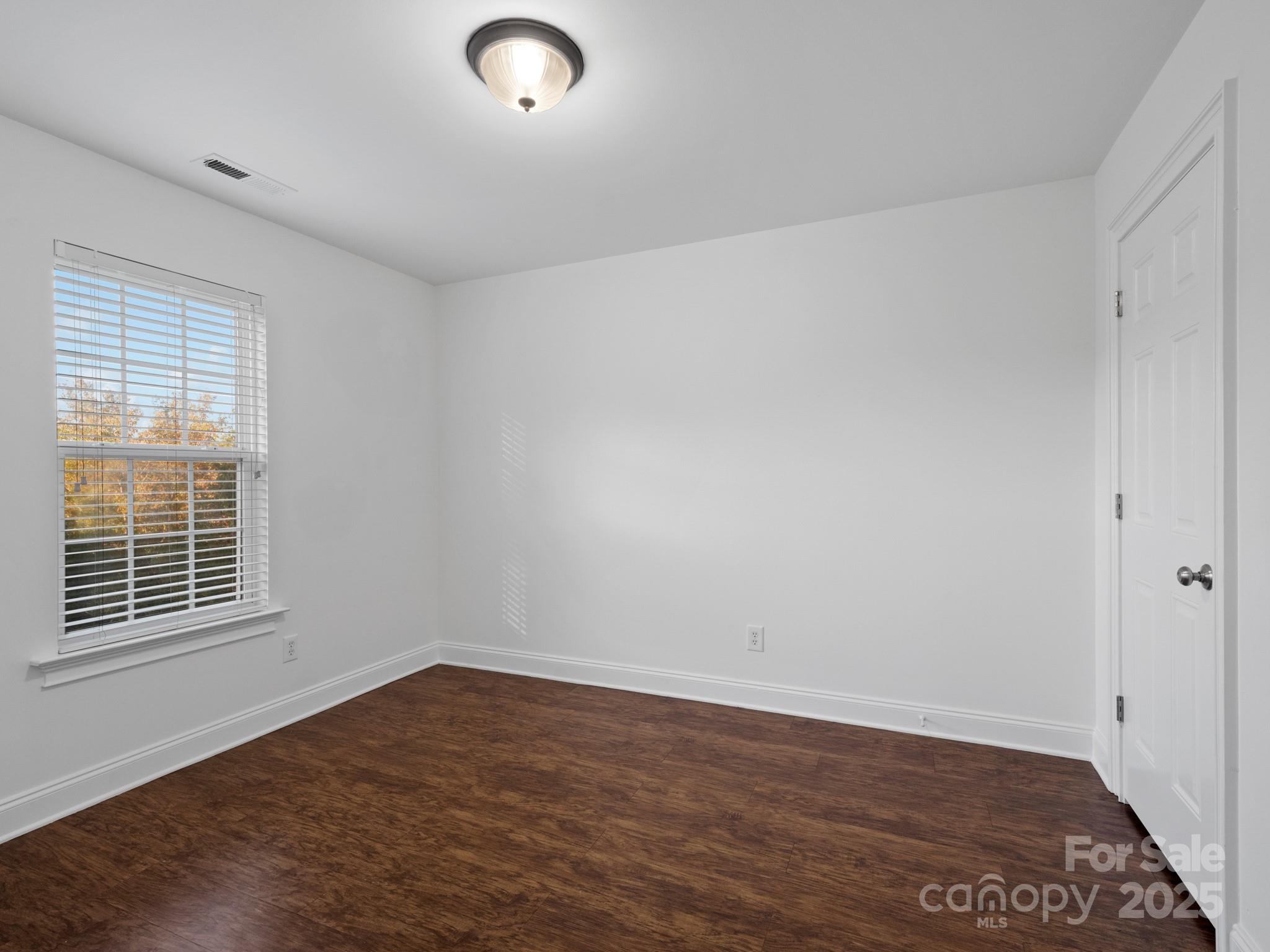 16518 Ambassador Park Drive Property Photo 20
