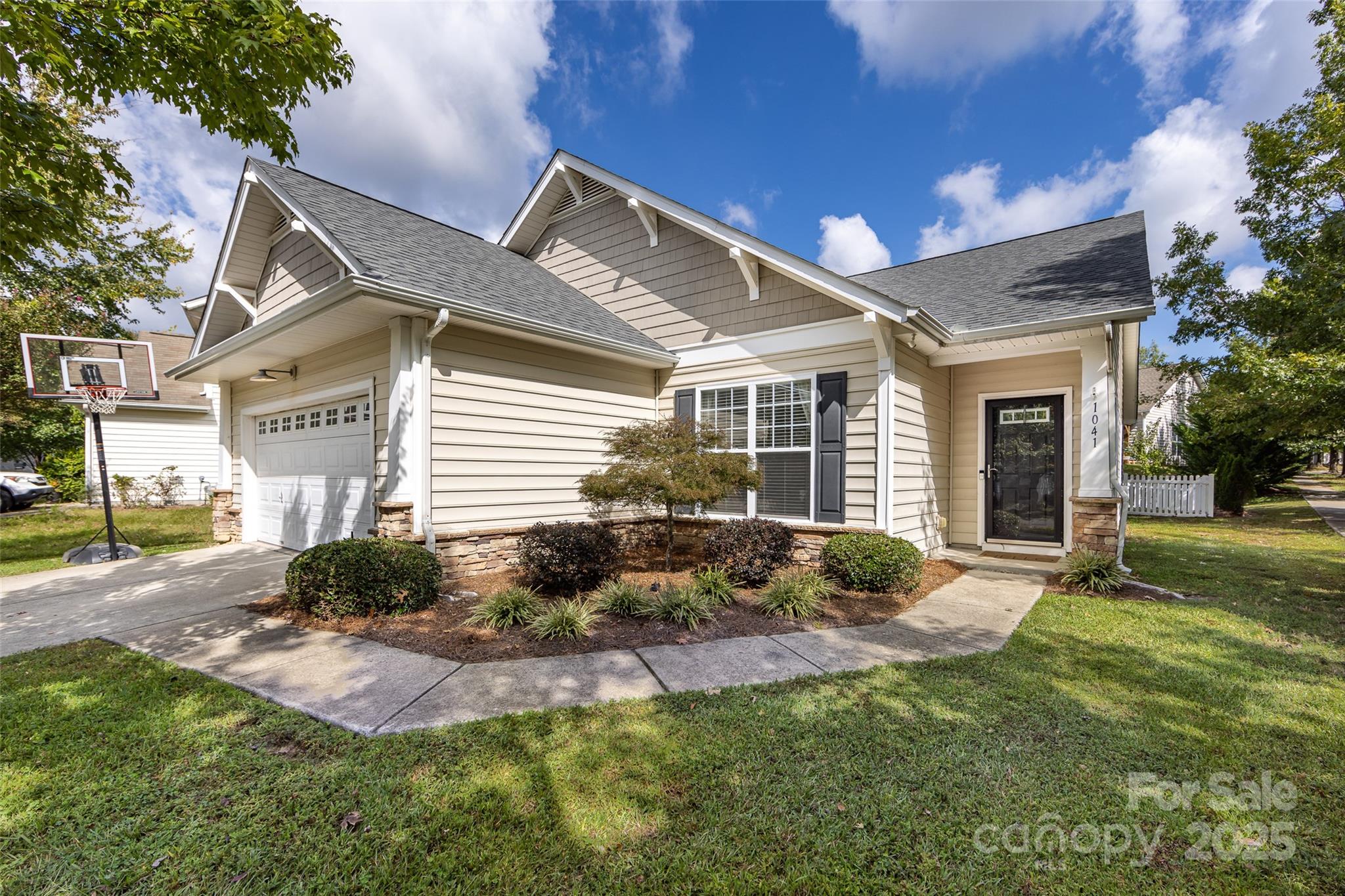1041 Kensrowe Lane Property Photo
