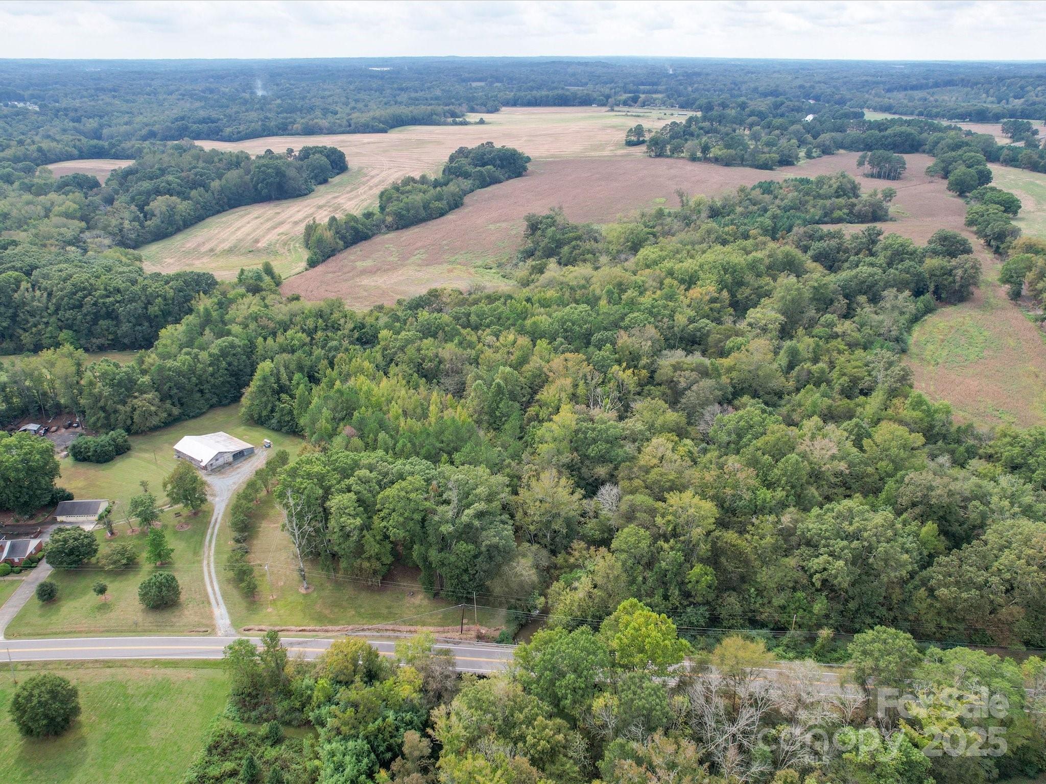 2316 Wolf Pond Road Property Photo 5
