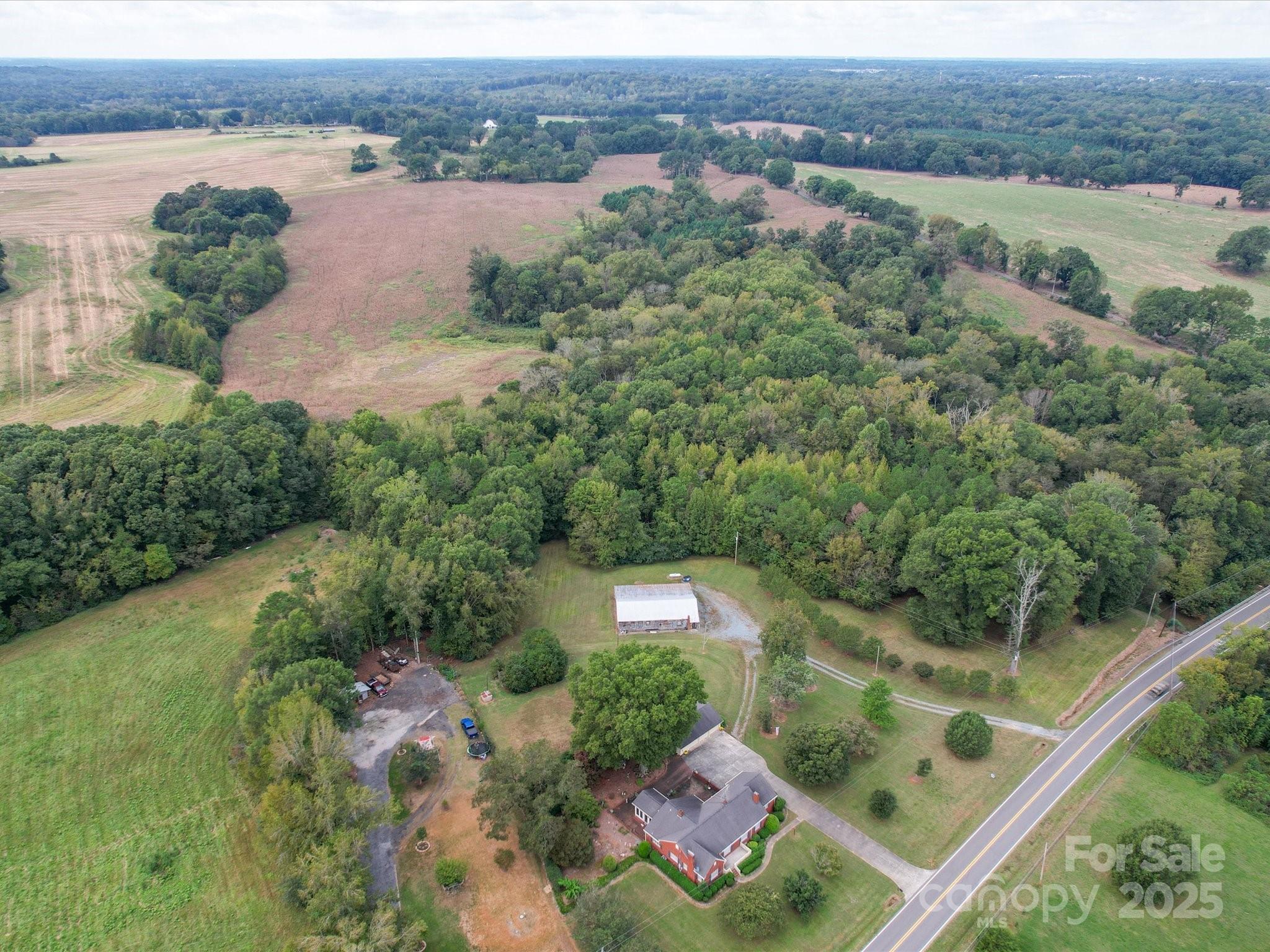 2316 Wolf Pond Road Property Photo 6