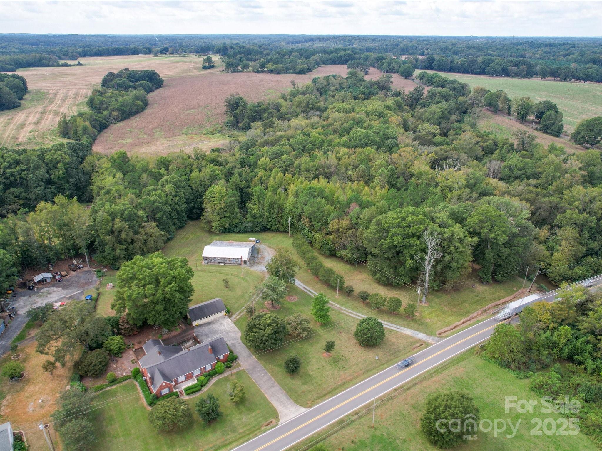 2316 Wolf Pond Road Property Photo 7
