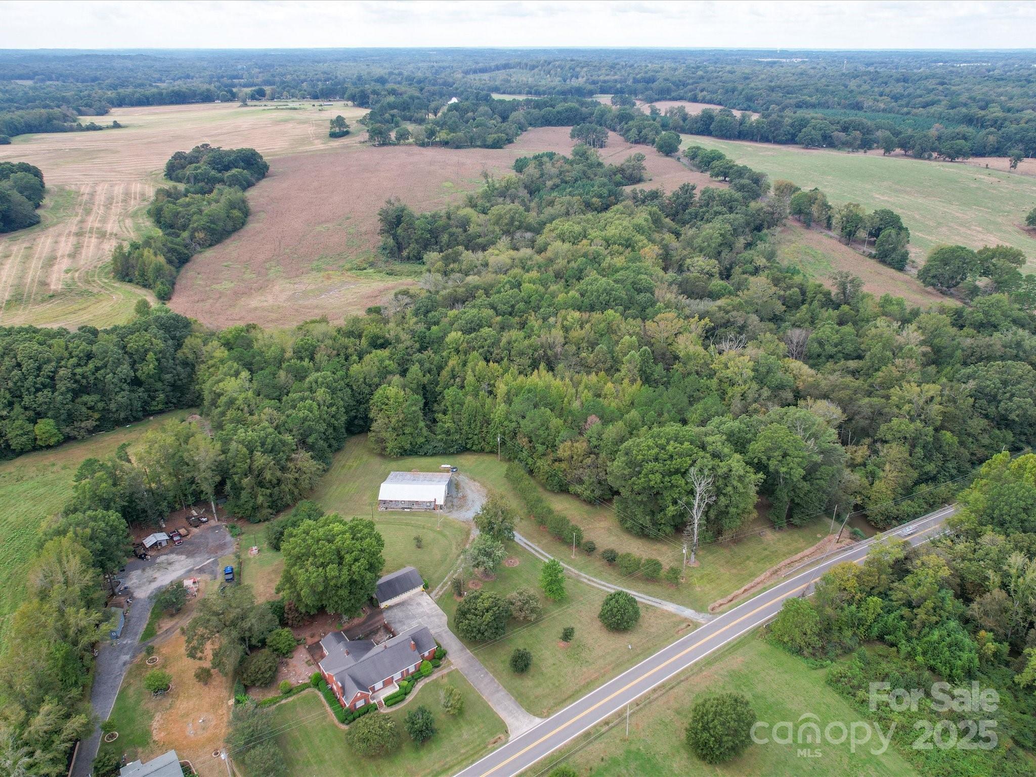 2316 Wolf Pond Road Property Photo 8