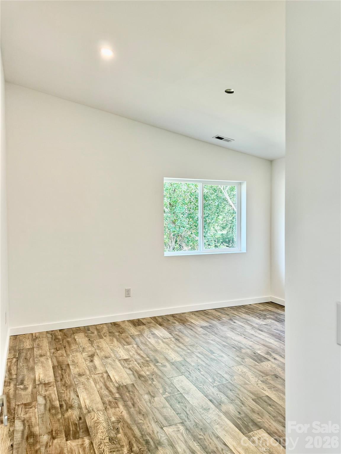 901 Linney Lane Property Photo 14