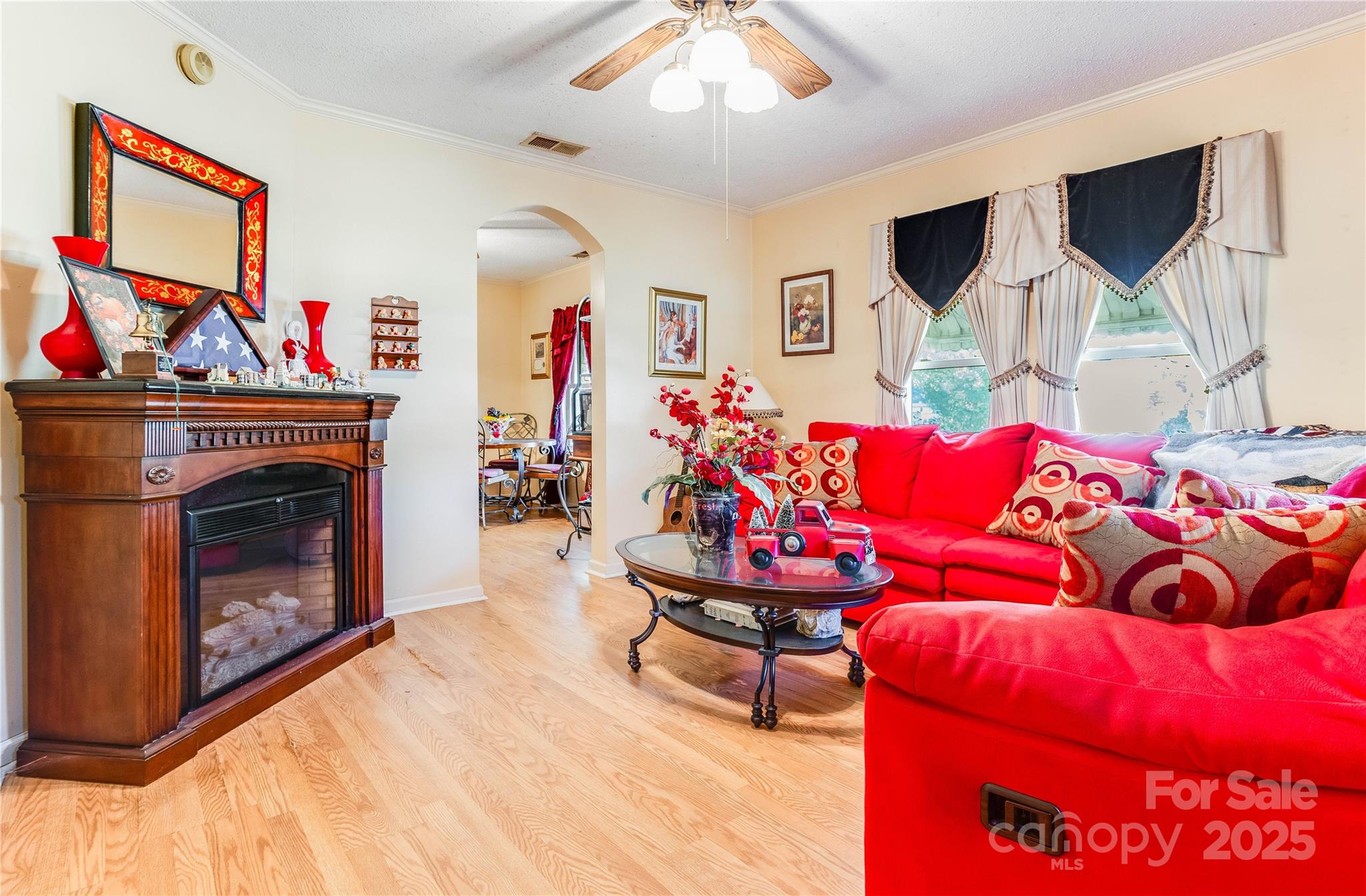 713 Perkins Street Property Photo 4