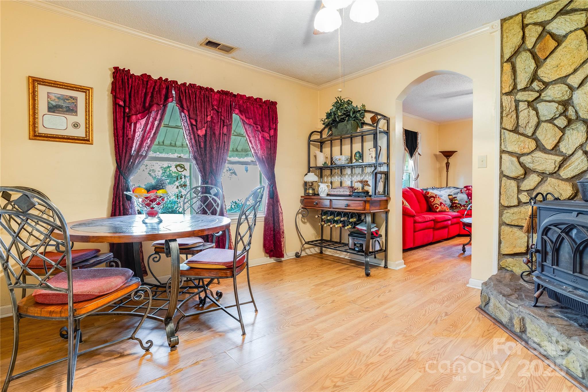 713 Perkins Street Property Photo 5