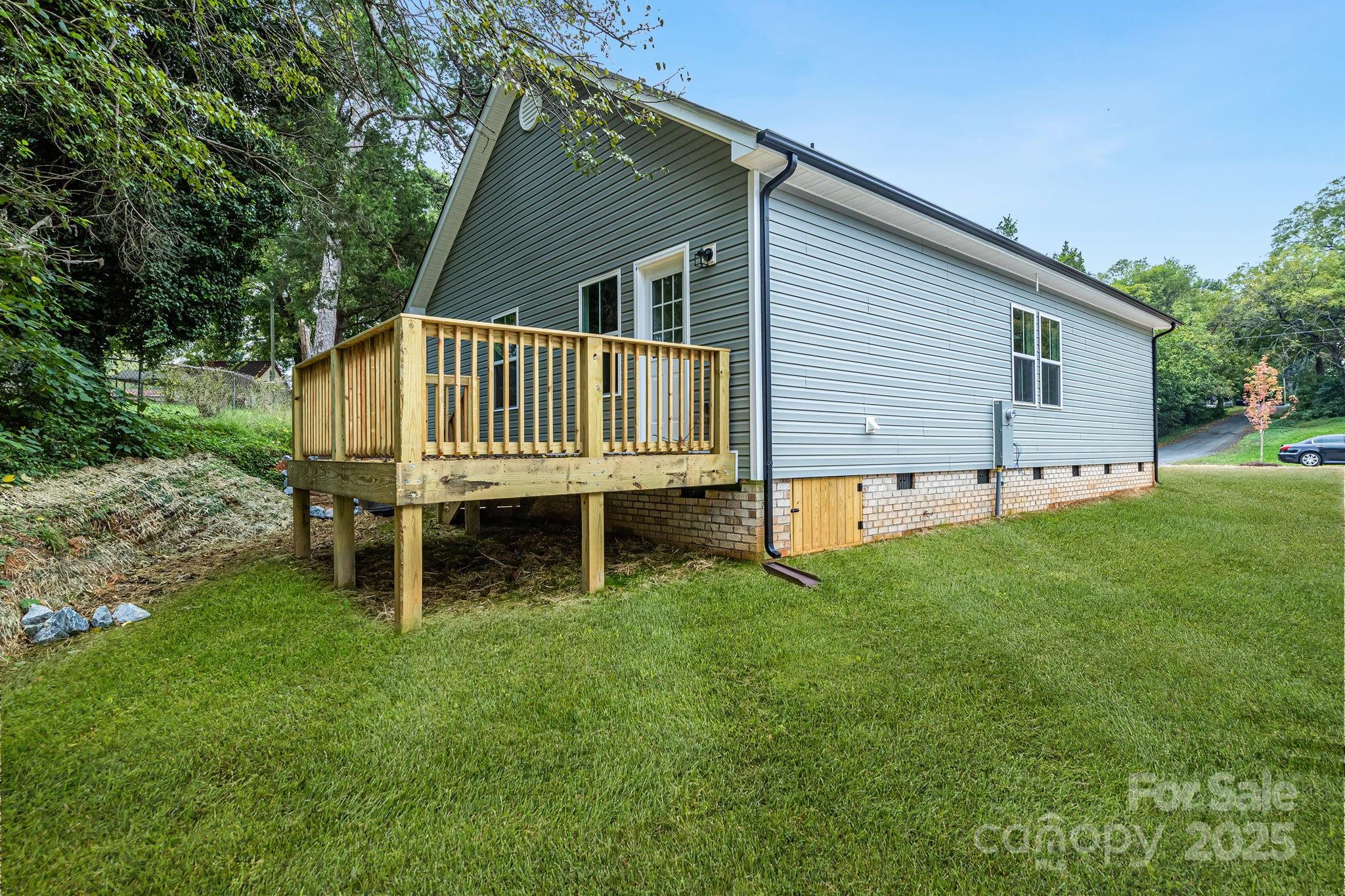 602 Meadow Street Property Photo 5