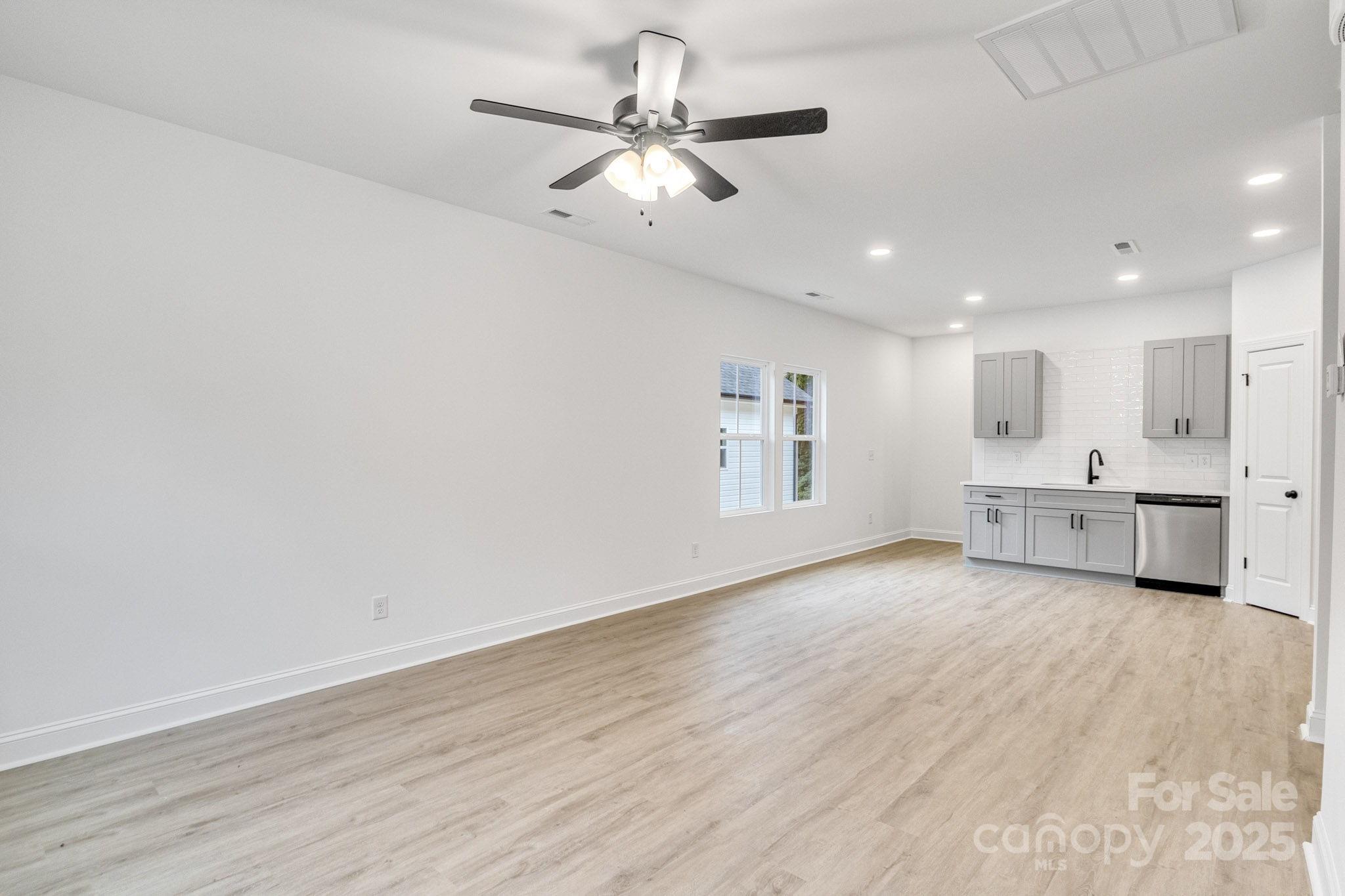 602 Meadow Street Property Photo 8