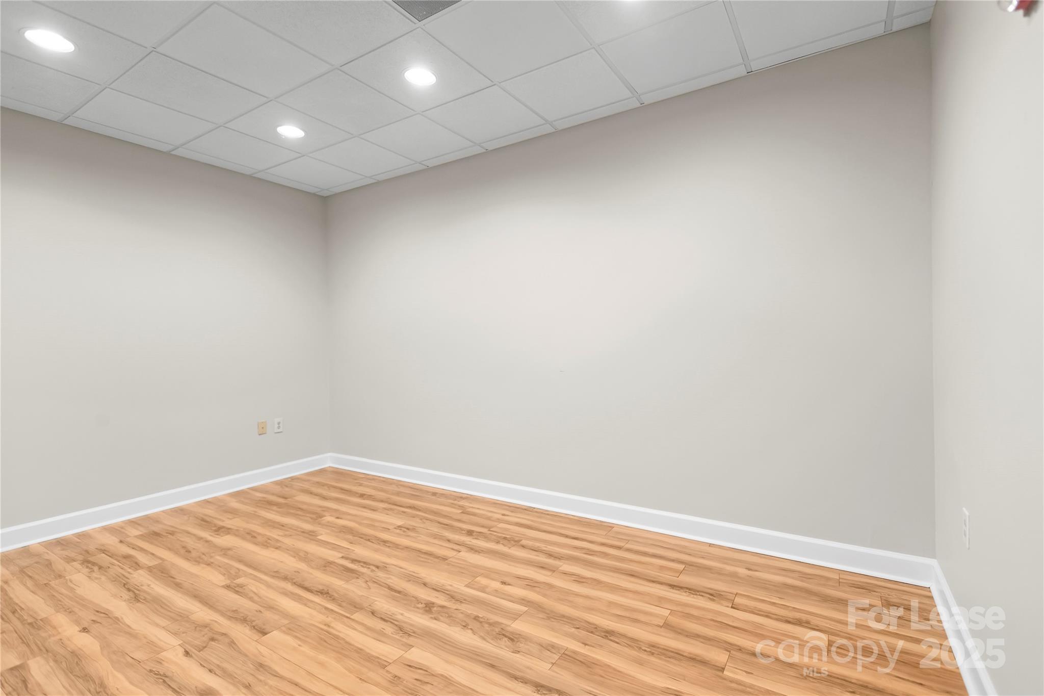 19810 W Catawba Avenue Suite E2 Property Photo 15