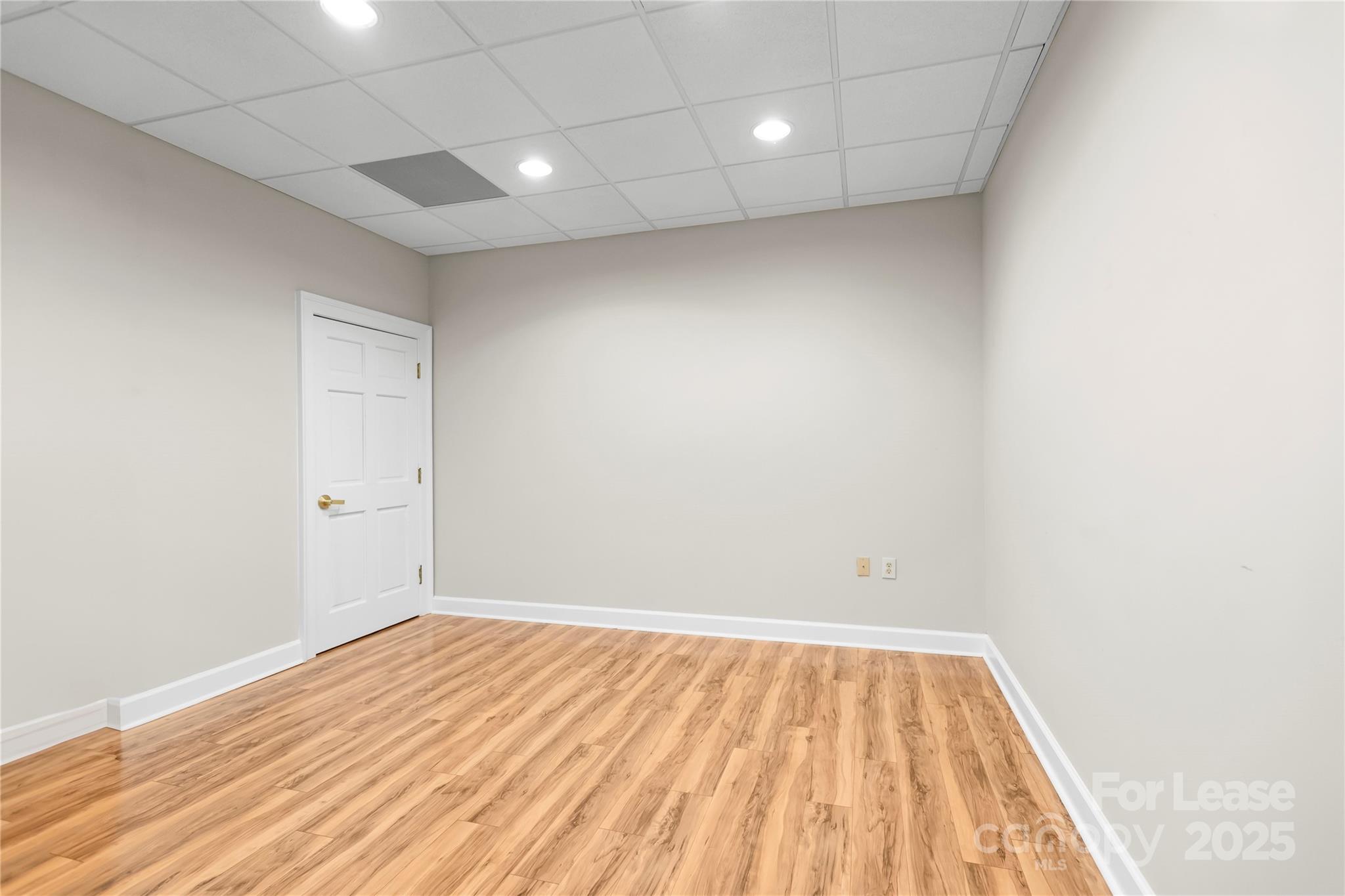 19810 W Catawba Avenue Suite E2 Property Photo 16