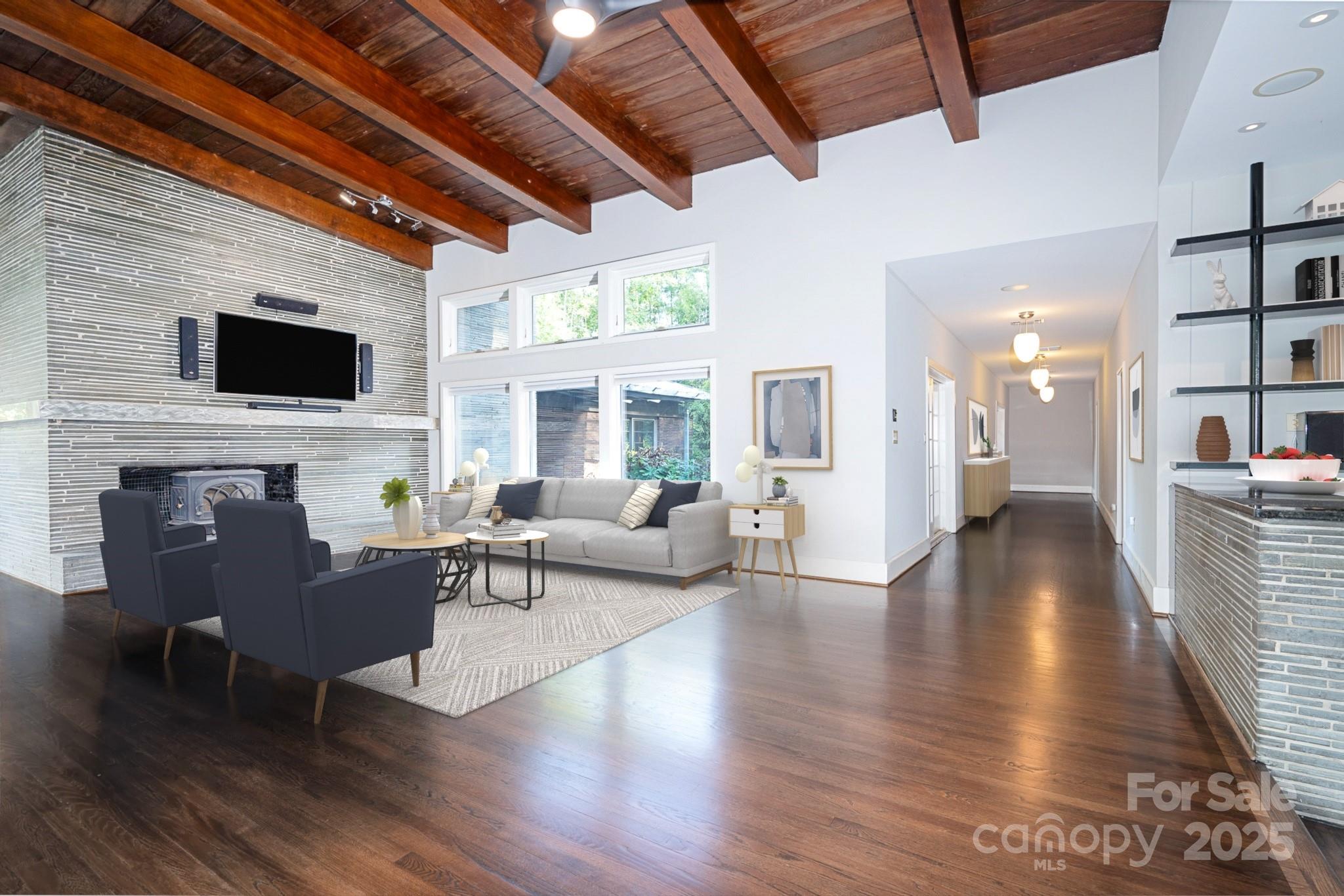 501 Journey Street Property Photo 11