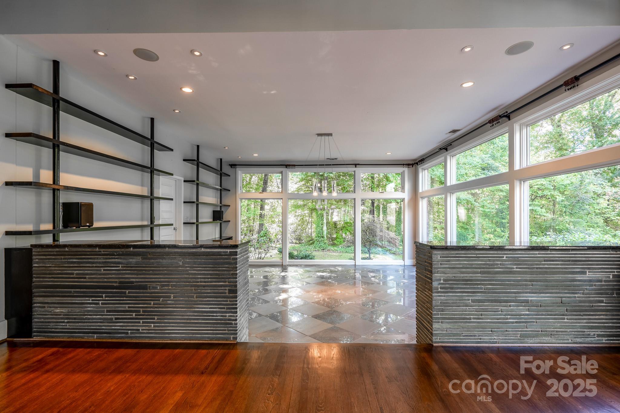 501 Journey Street Property Photo 19