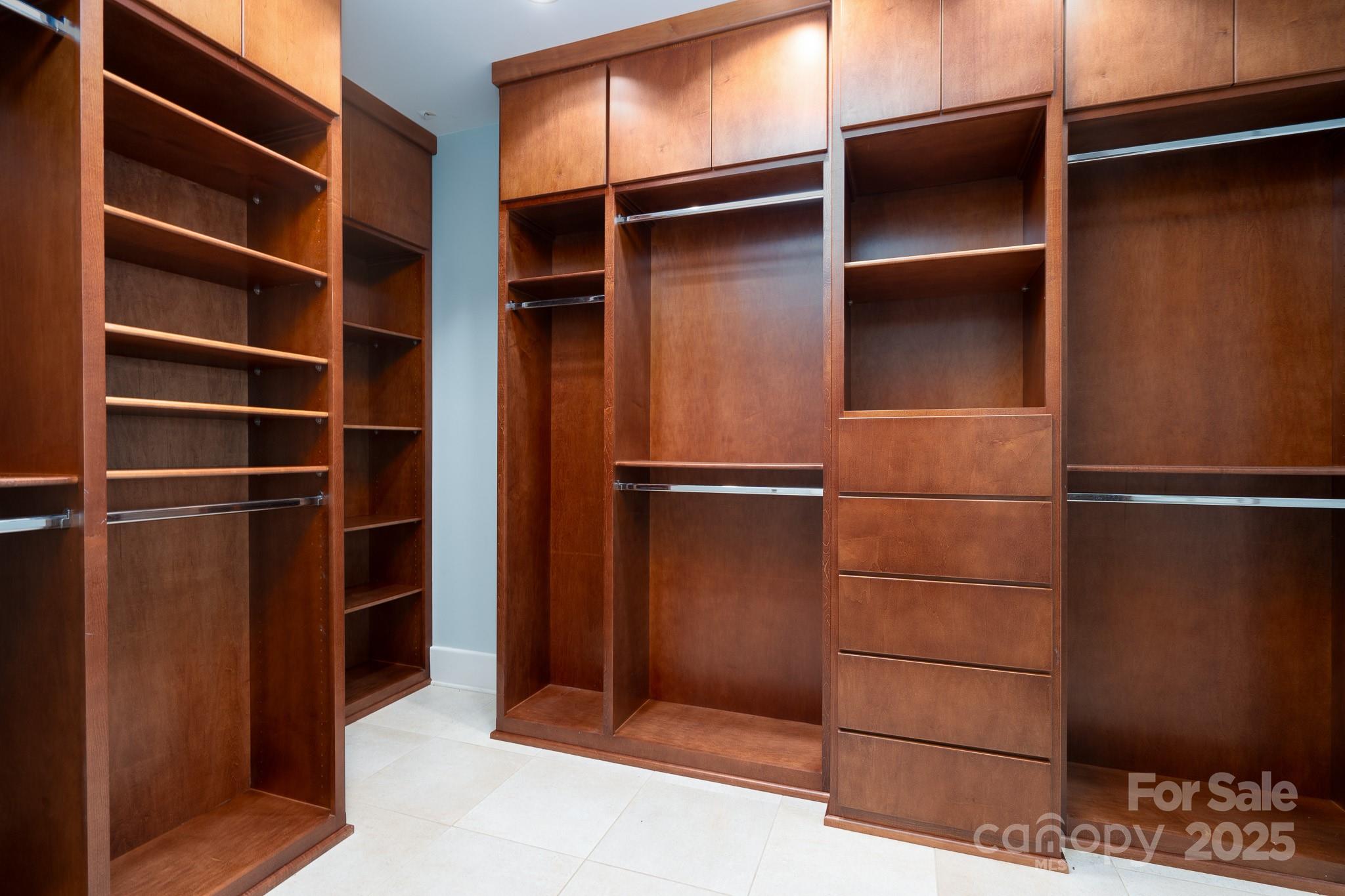 501 Journey Street Property Photo 29