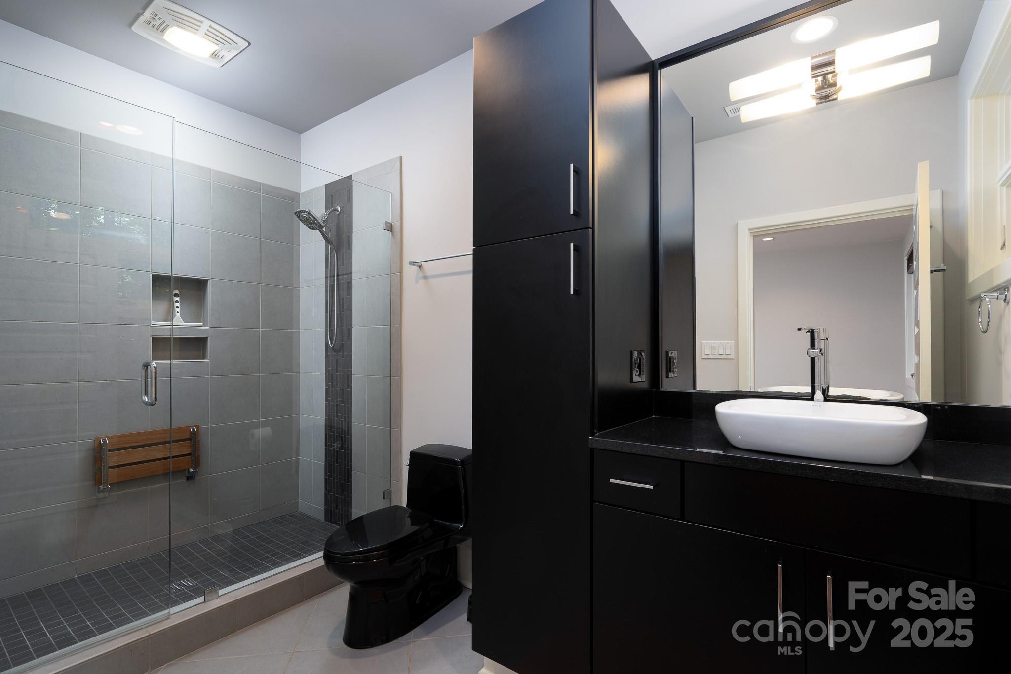 501 Journey Street Property Photo 31