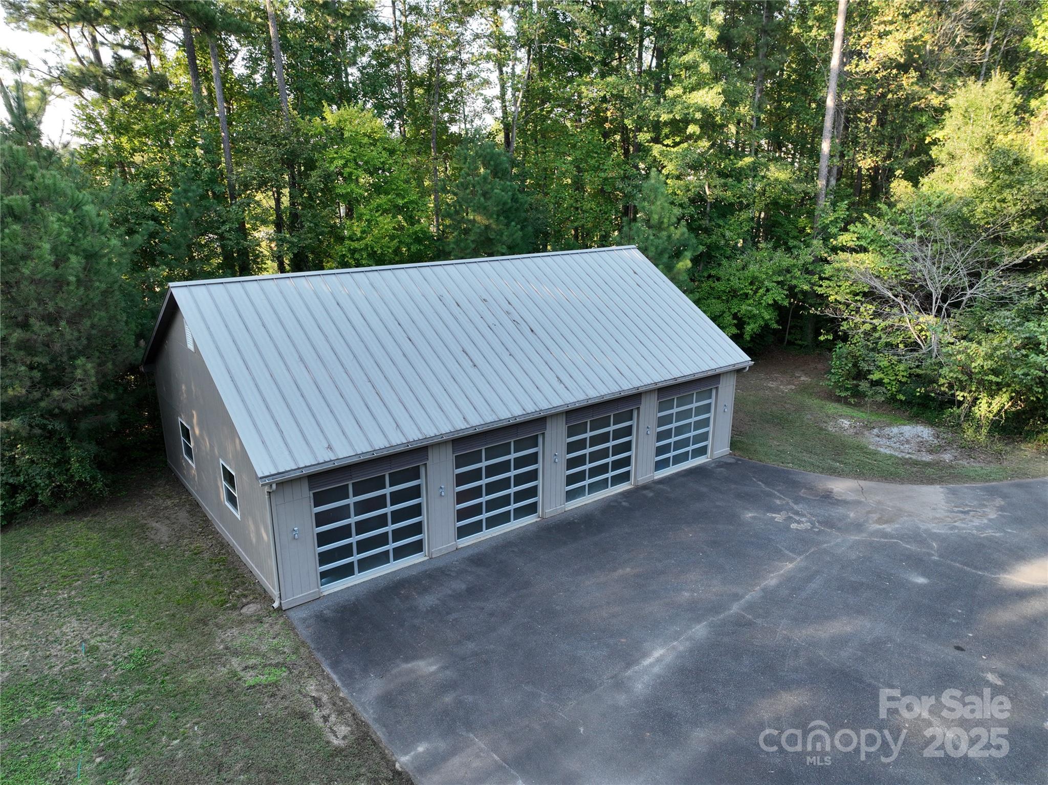 501 Journey Street Property Photo 43