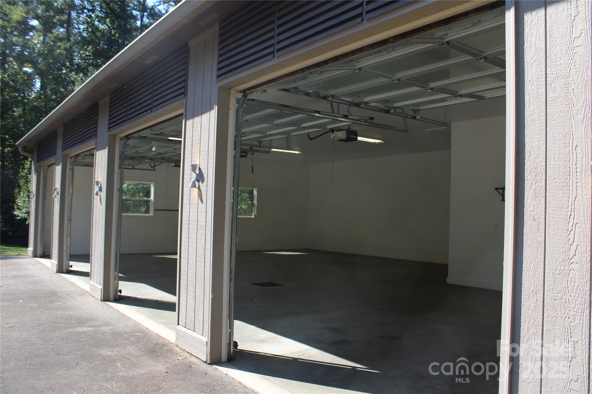 501 Journey Street Property Photo 44