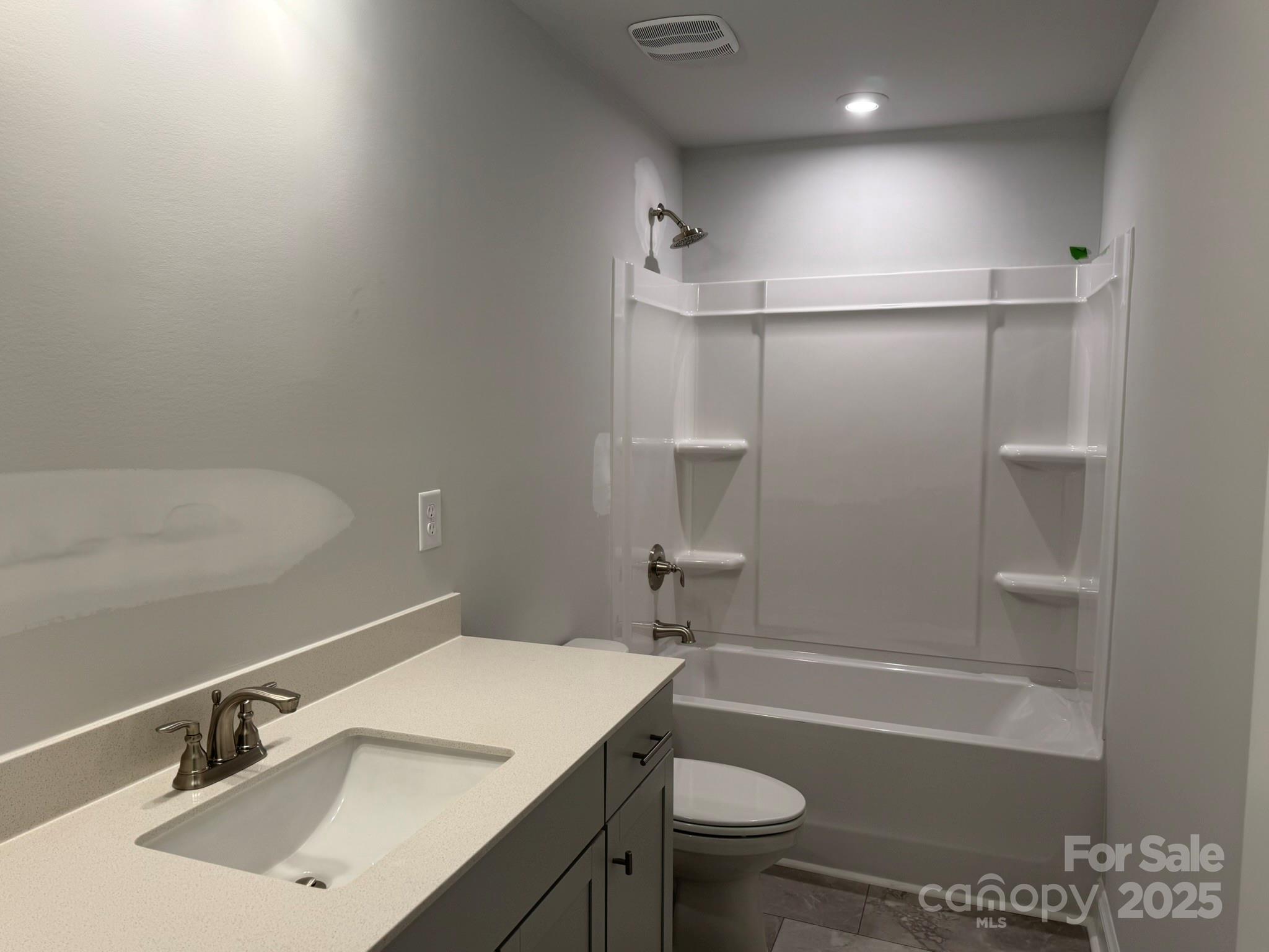 112 Imperial Way 2a Property Photo 15
