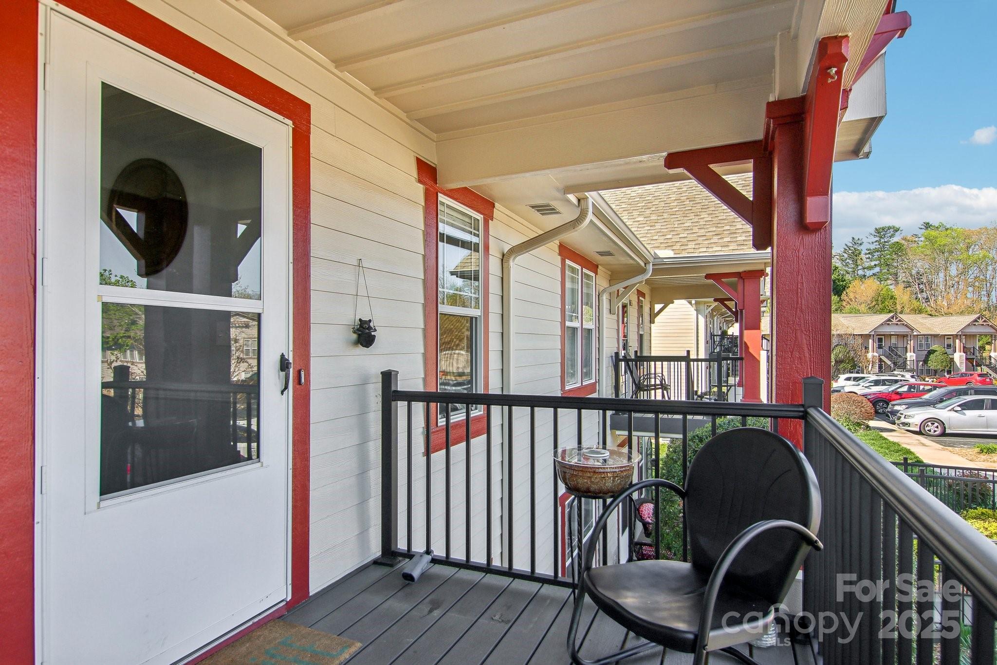 1304 Deermouse Way 405 Property Photo 3