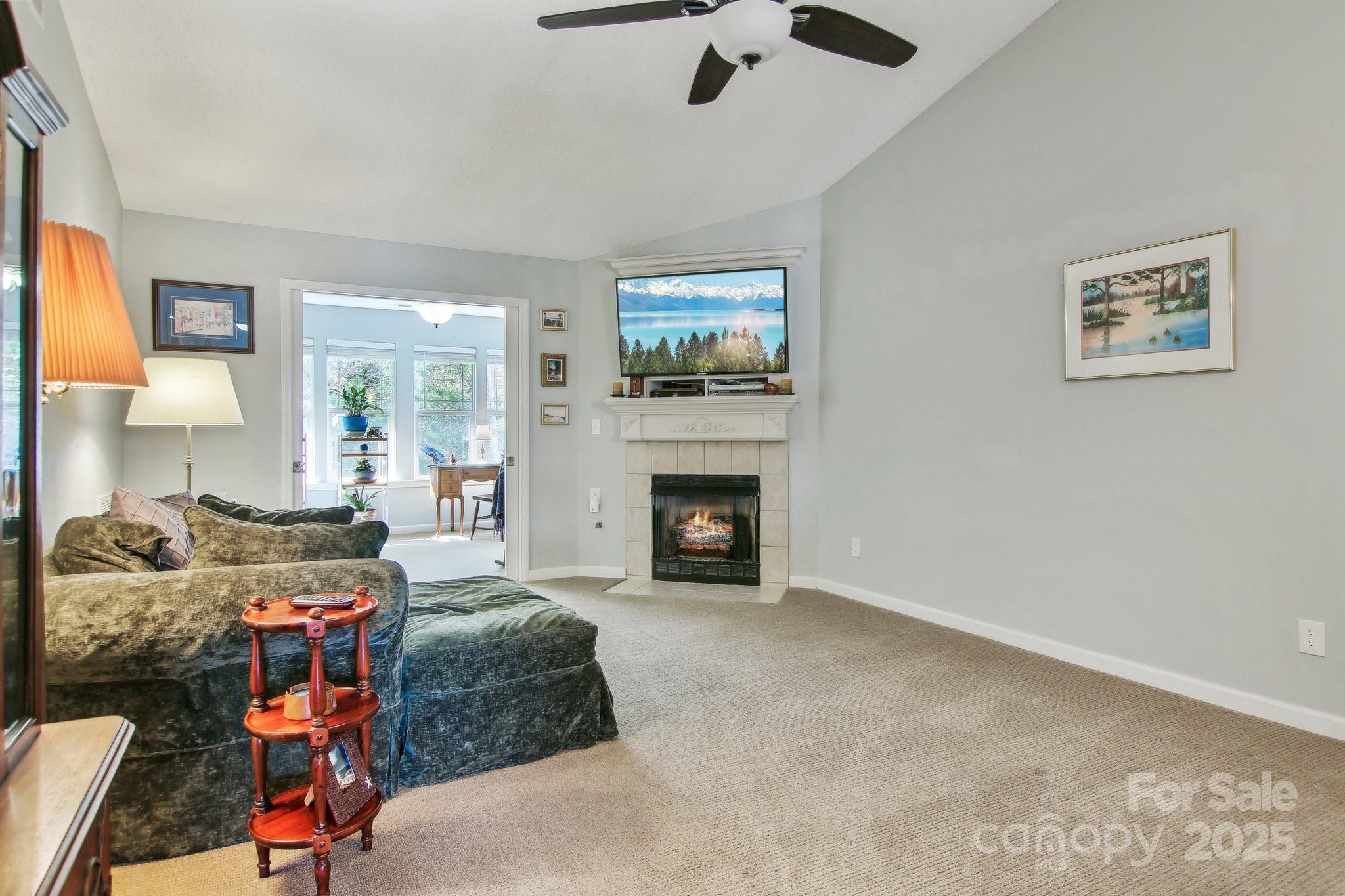 1304 Deermouse Way 405 Property Photo 8