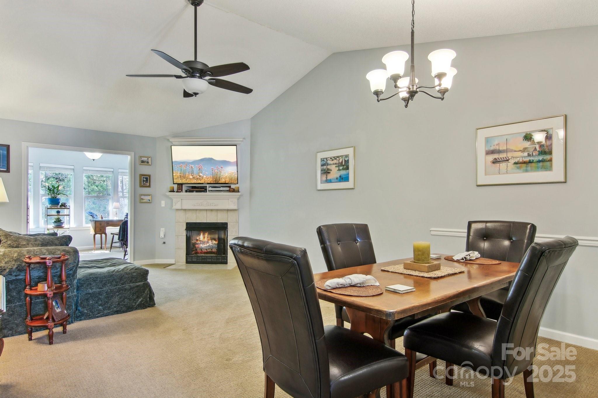 1304 Deermouse Way 405 Property Photo 9