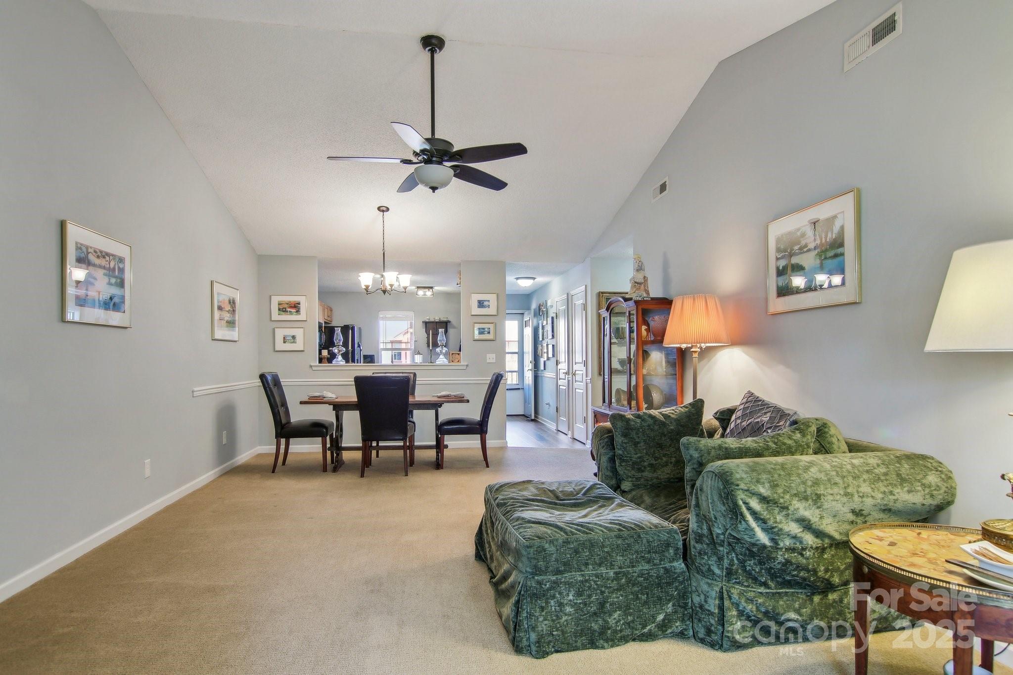 1304 Deermouse Way 405 Property Photo 10