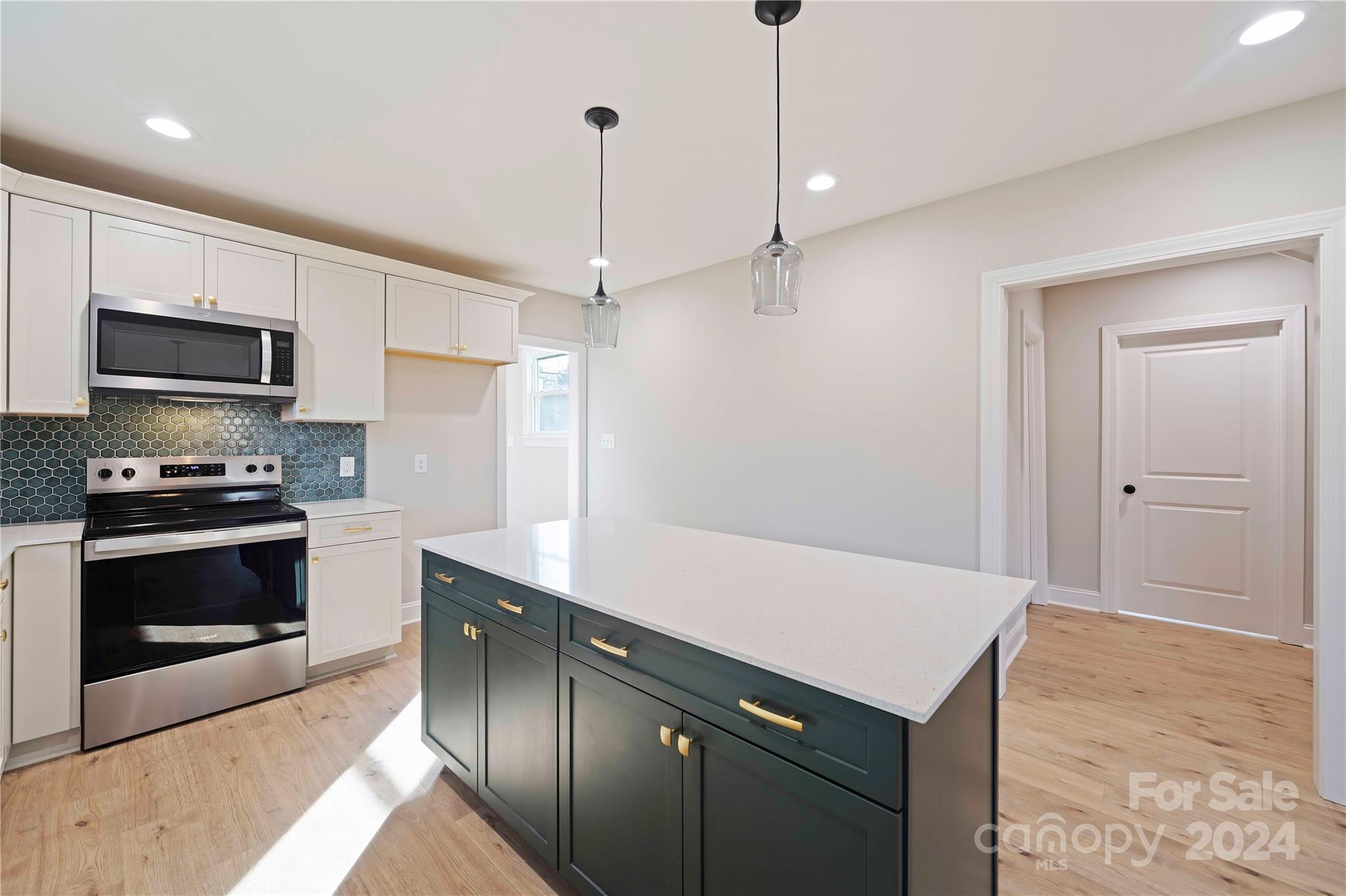 1816 Sulphur Springs Road Property Photo 16