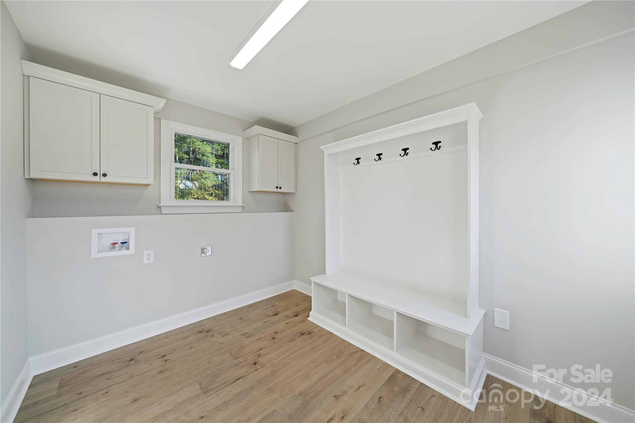 1816 Sulphur Springs Road Property Photo 18