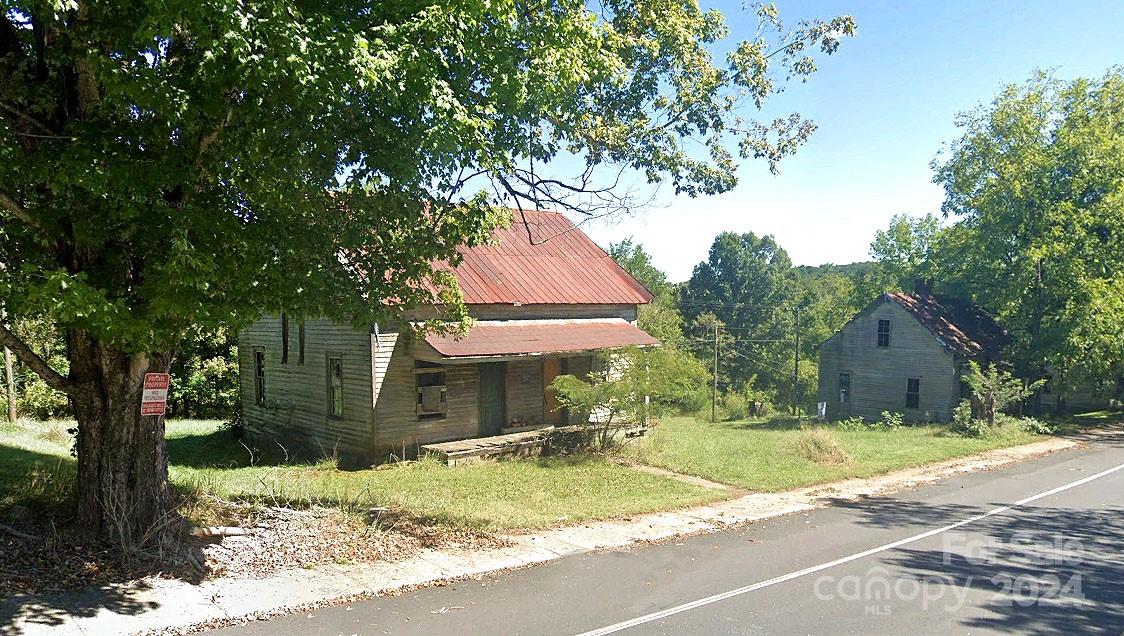 4255 Henry River Road Property Photo 4