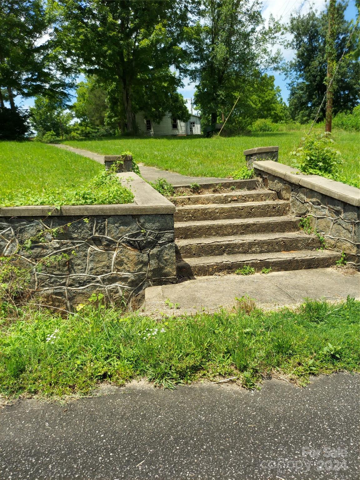 4255 Henry River Road Property Photo 12