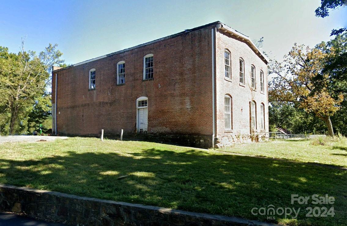 4255 Henry River Road Property Photo 15