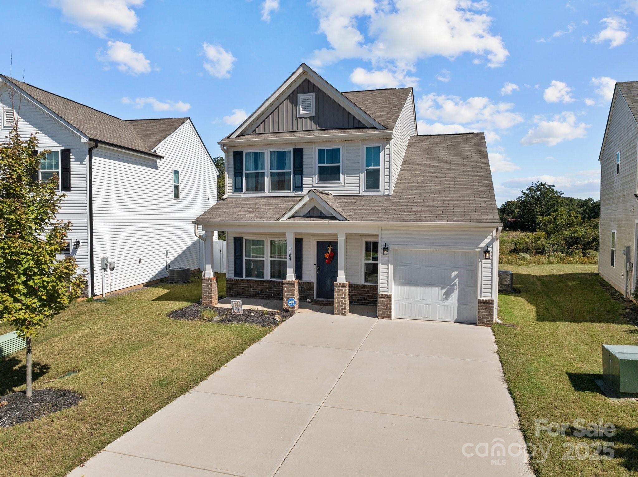 1109 Freeman View Drive Property Photo 3