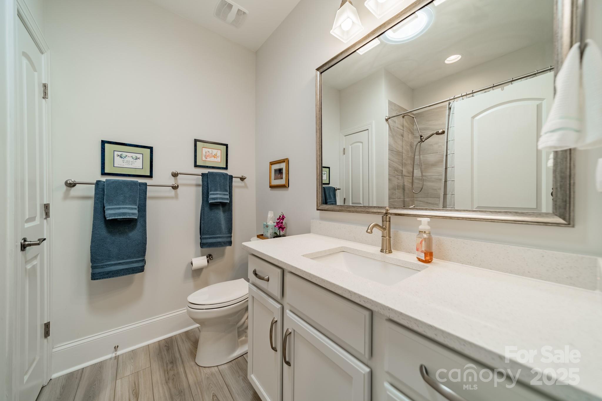 2014 Newstyle Way Property Photo 7