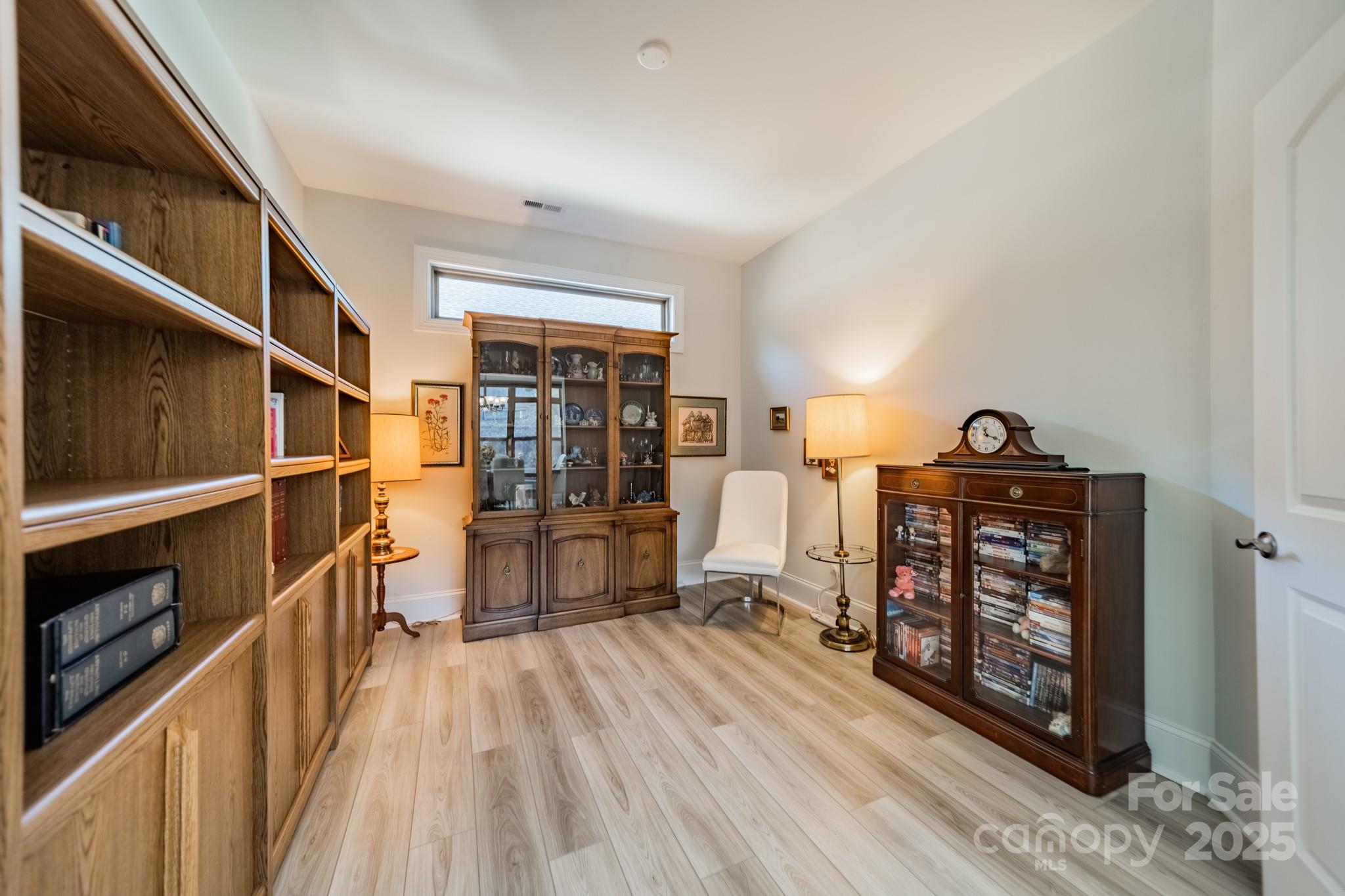 2014 Newstyle Way Property Photo 23
