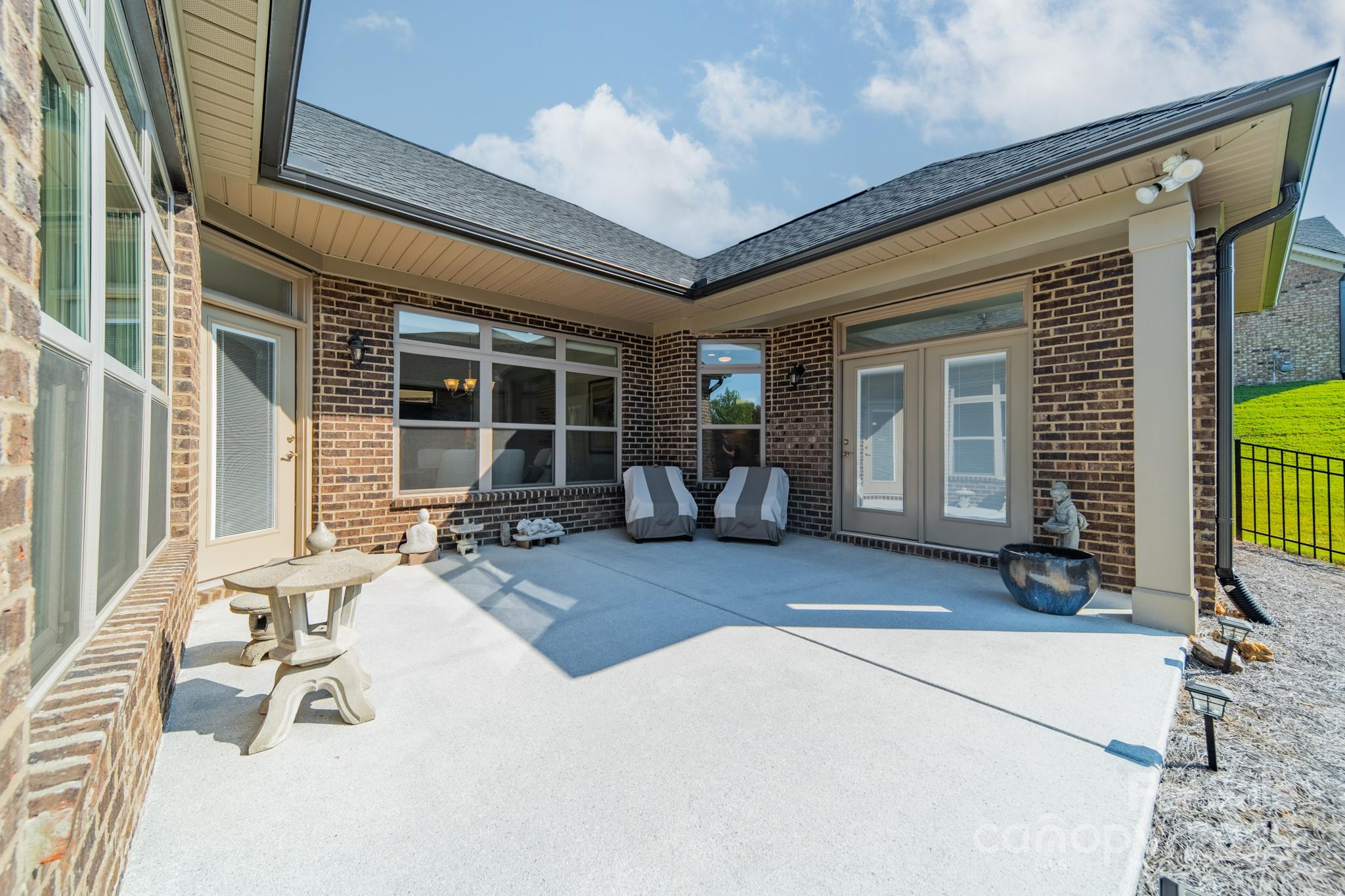 2014 Newstyle Way Property Photo 36