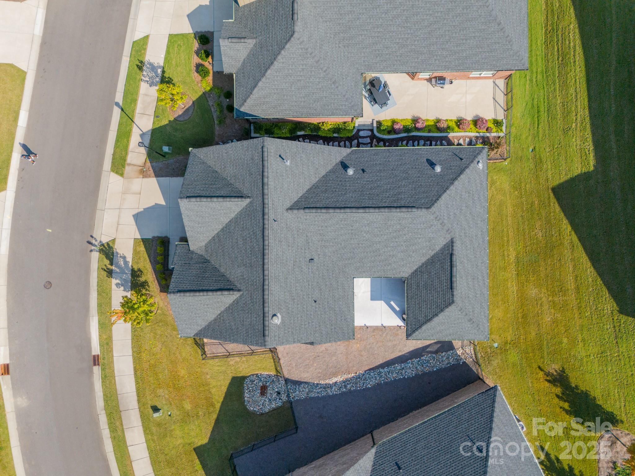 2014 Newstyle Way Property Photo 42