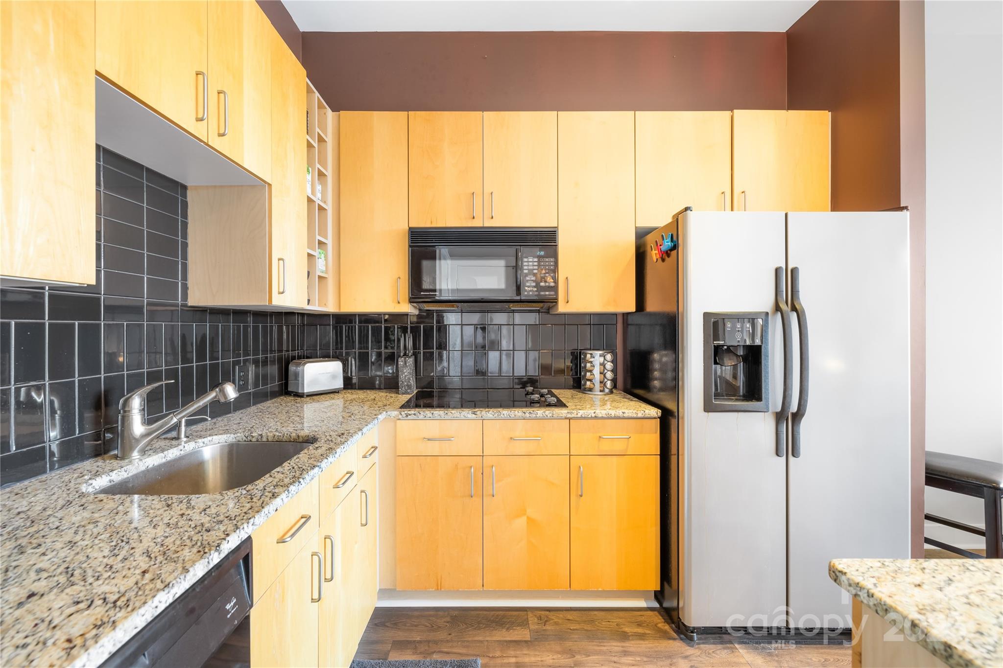 706 N Davidson Street Property Photo 6