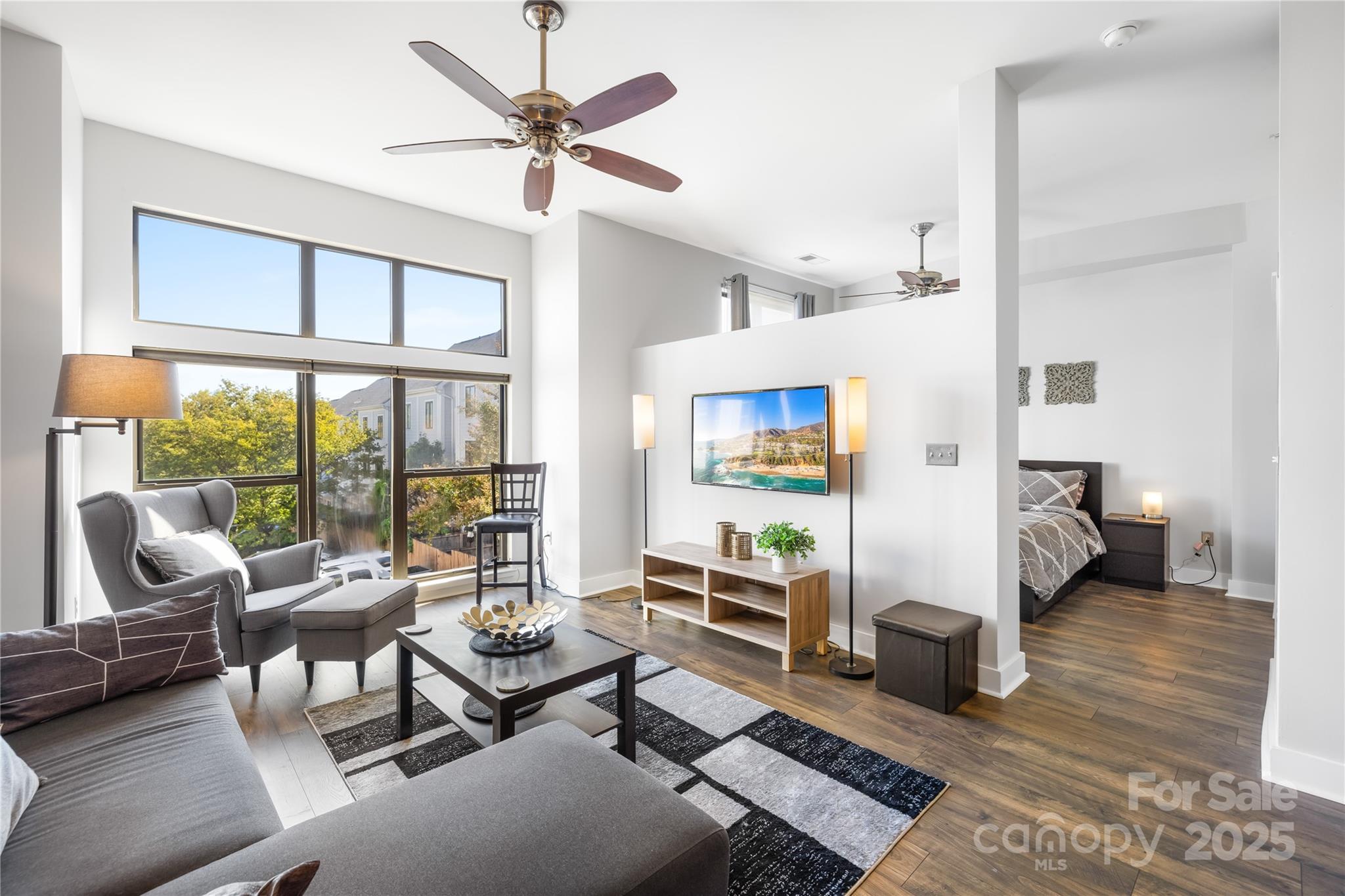 706 N Davidson Street Property Photo 8