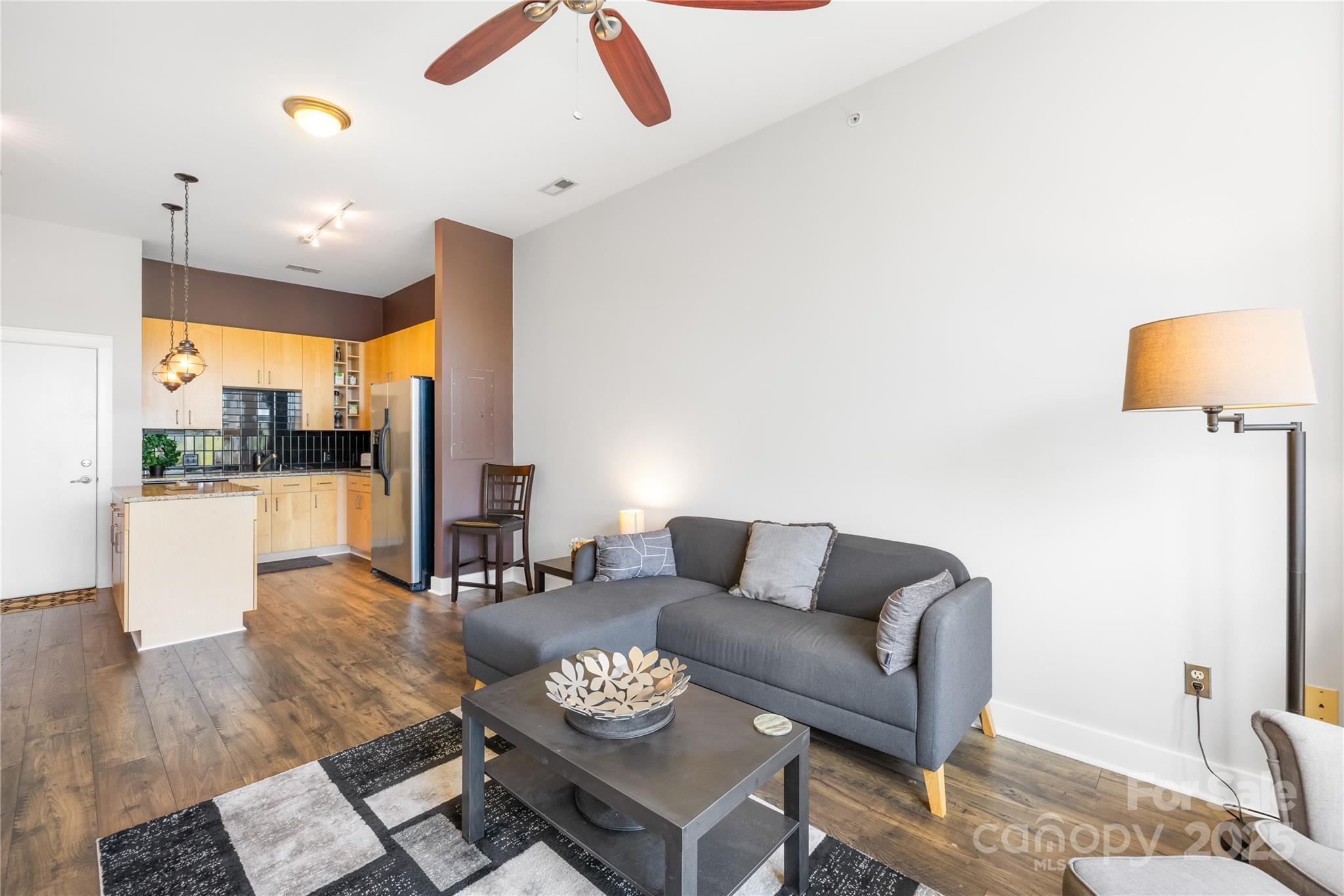 706 N Davidson Street Property Photo 11