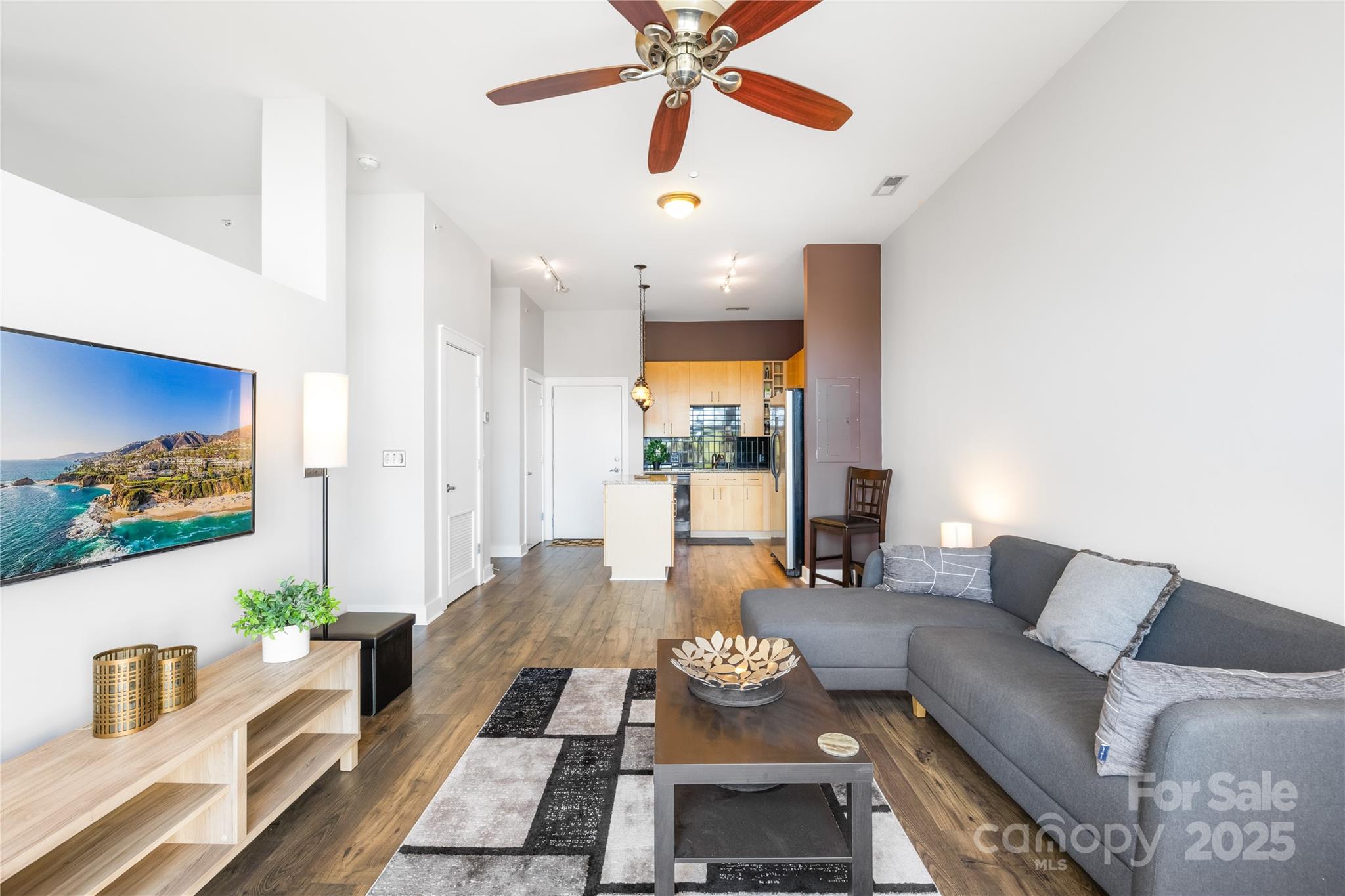 706 N Davidson Street Property Photo 12